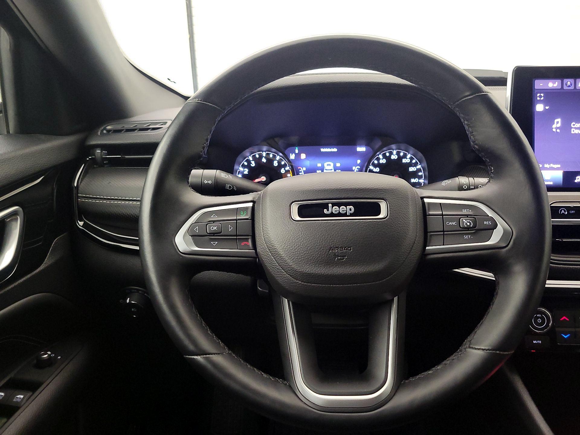 Thumbnail: 2022 Jeep Compass - 10