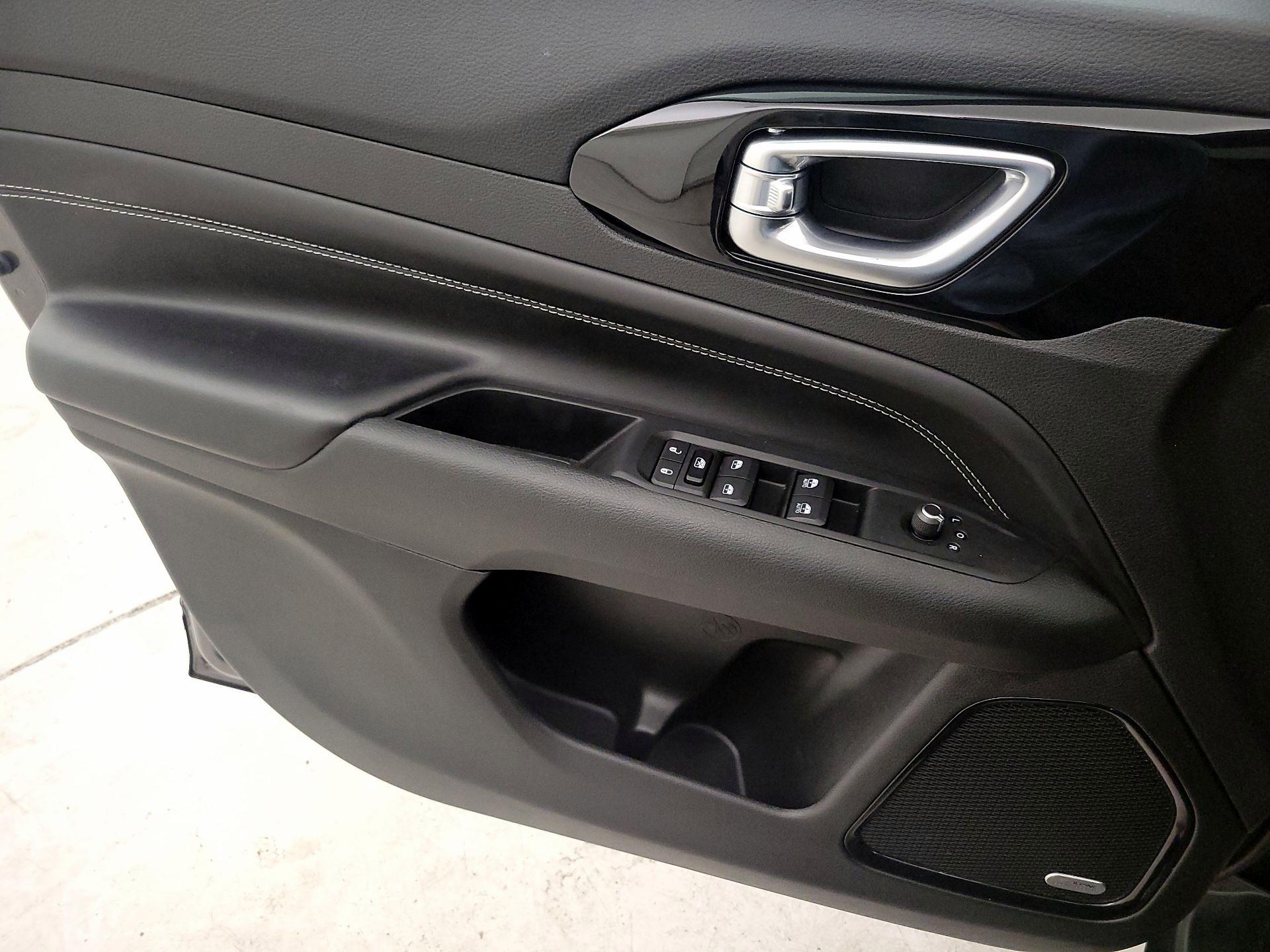 Thumbnail: 2022 Jeep Compass - 12