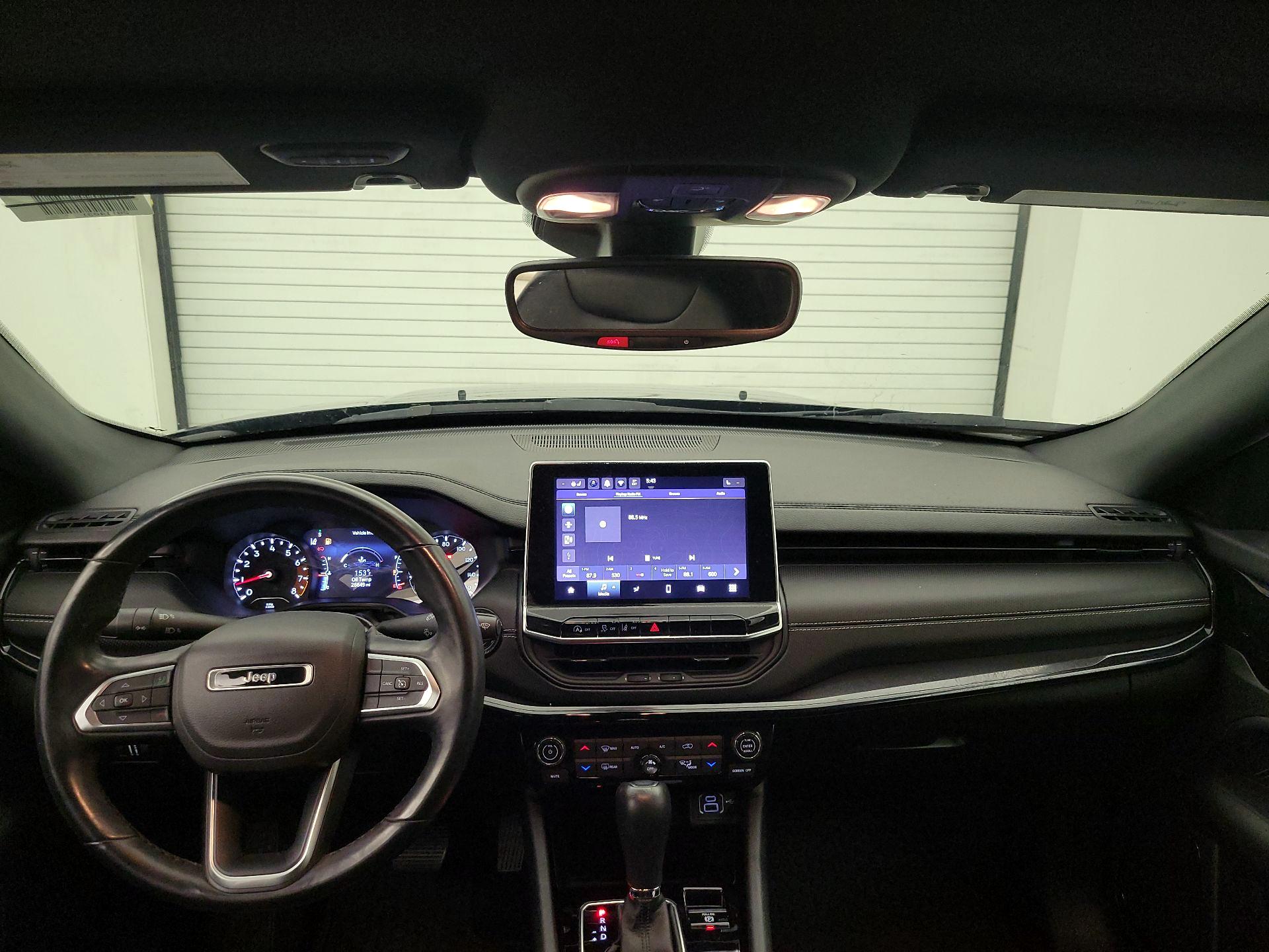 Thumbnail: 2022 Jeep Compass - 9