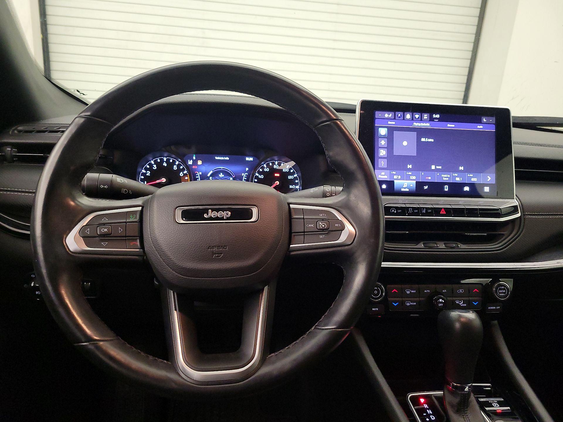 Thumbnail: 2022 Jeep Compass - 10