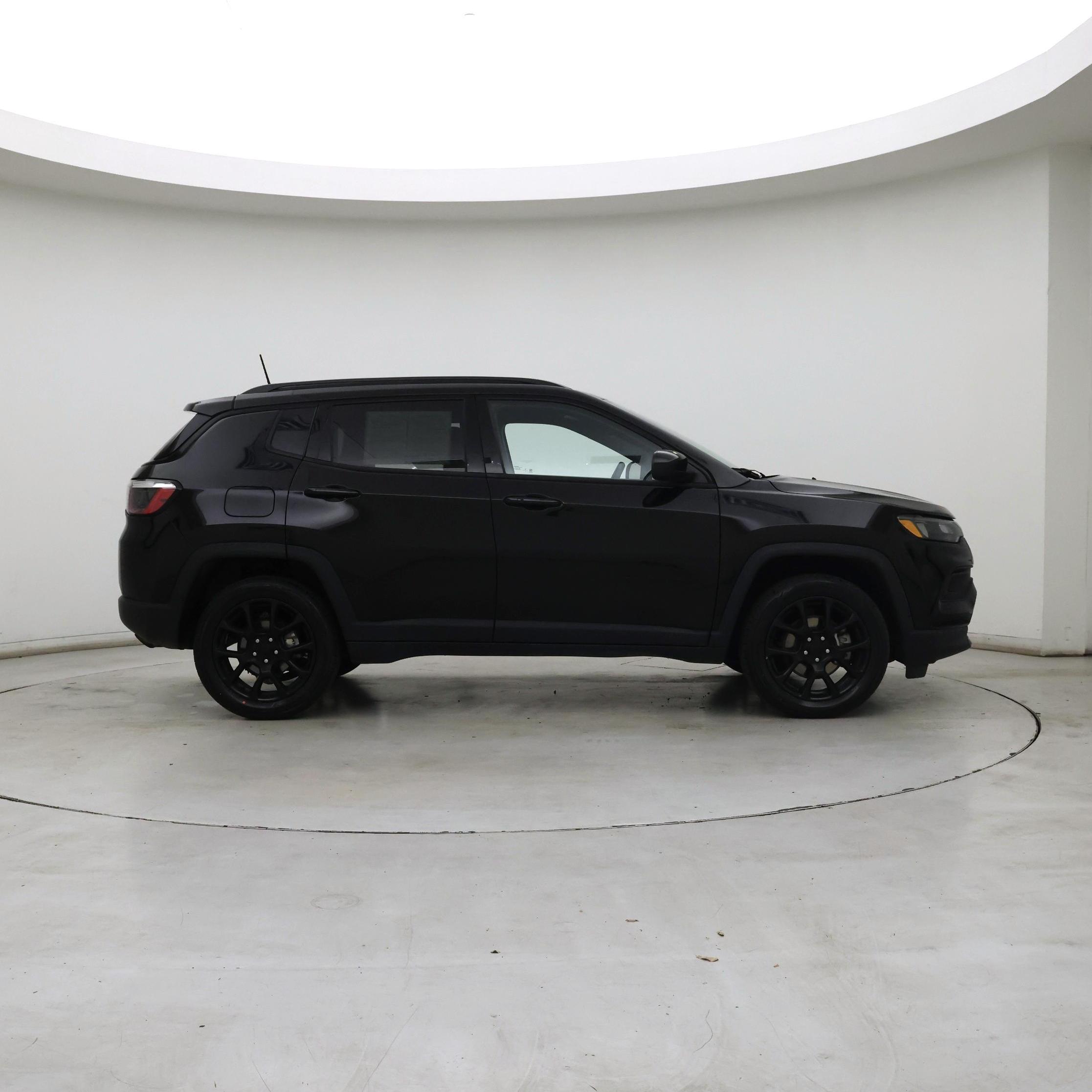 Thumbnail: 2022 Jeep Compass - 7