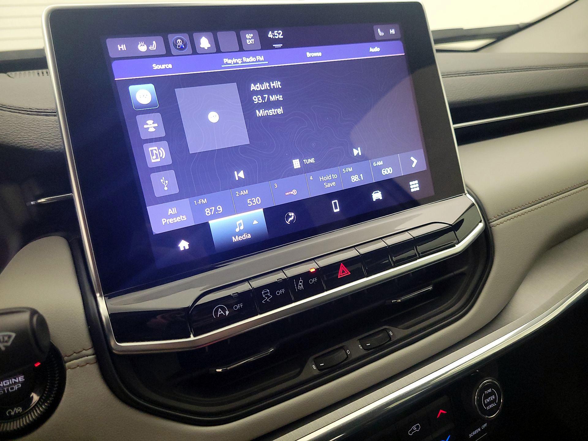 Thumbnail: 2022 Jeep Compass - 15