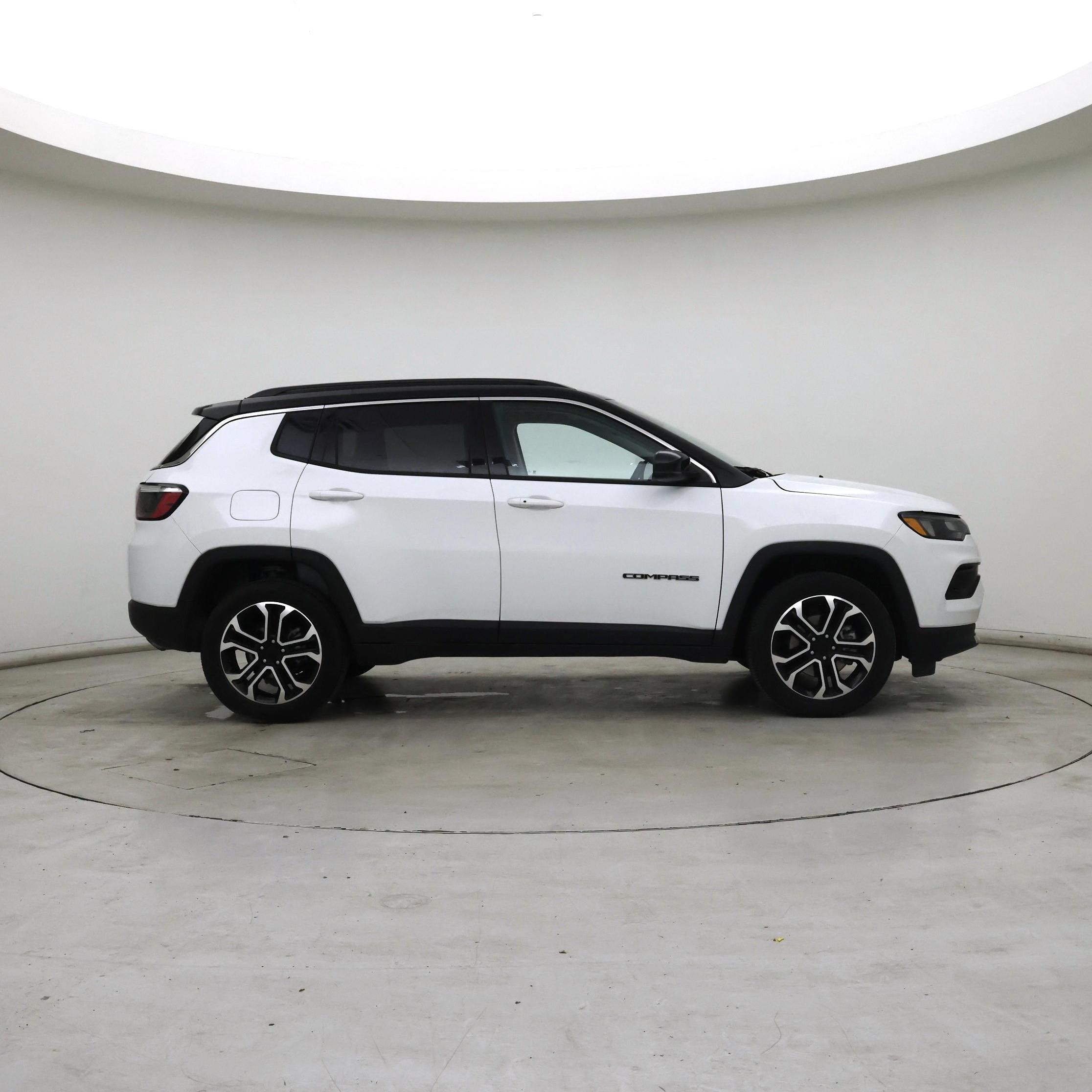 Thumbnail: 2022 Jeep Compass - 7