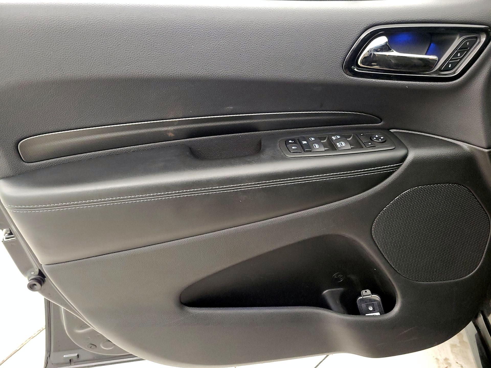 Thumbnail: 2022 Dodge Durango - 12