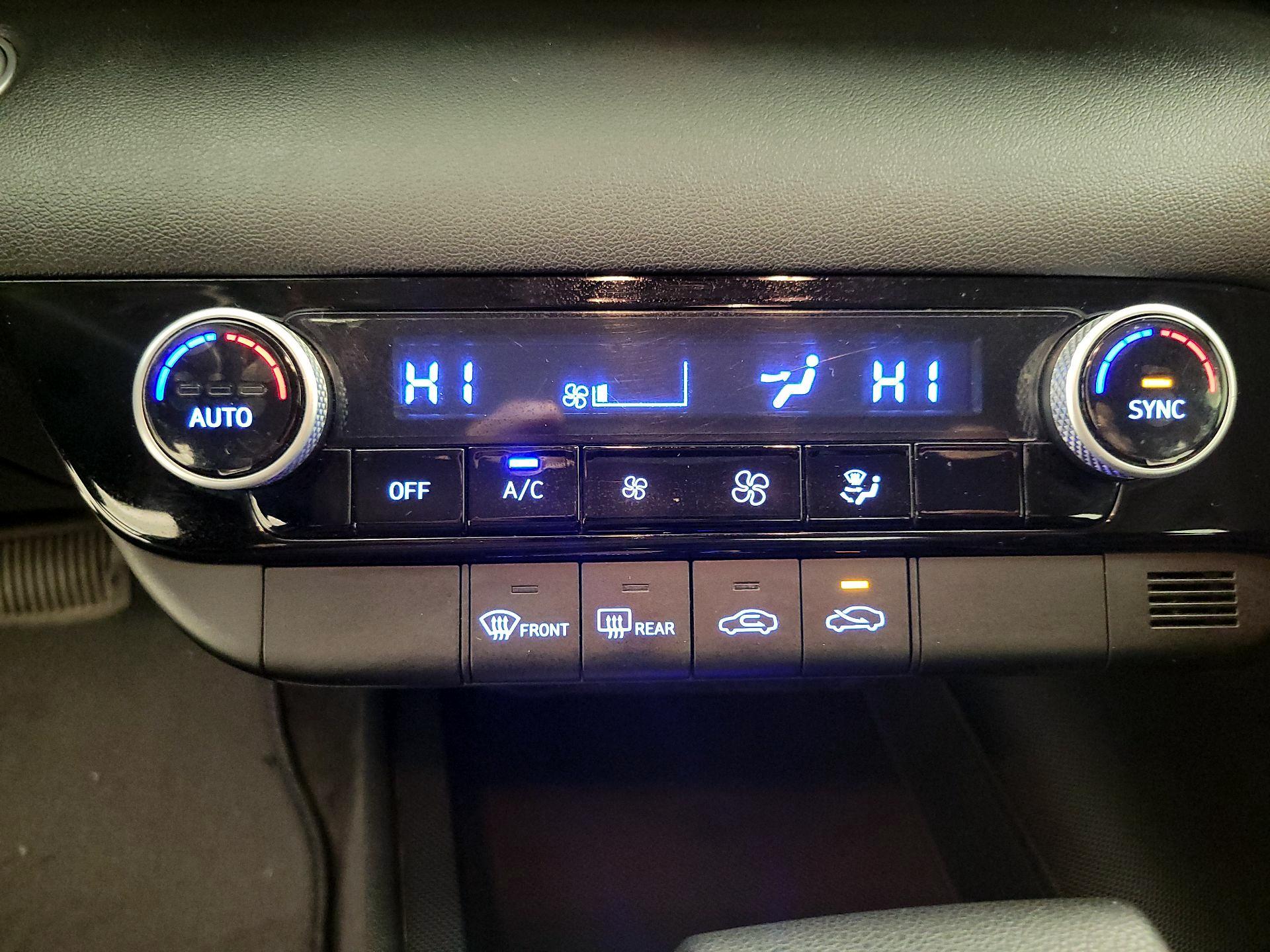 Thumbnail: 2022 Hyundai Elantra - 15