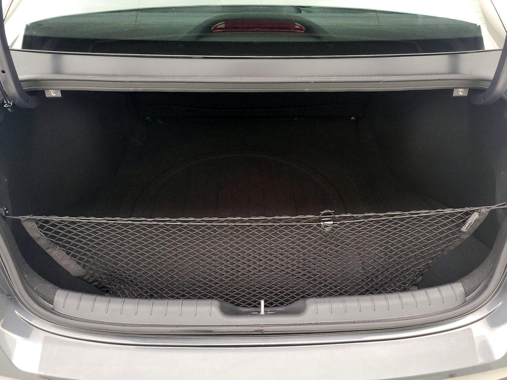 Thumbnail: 2022 Hyundai Elantra - 19