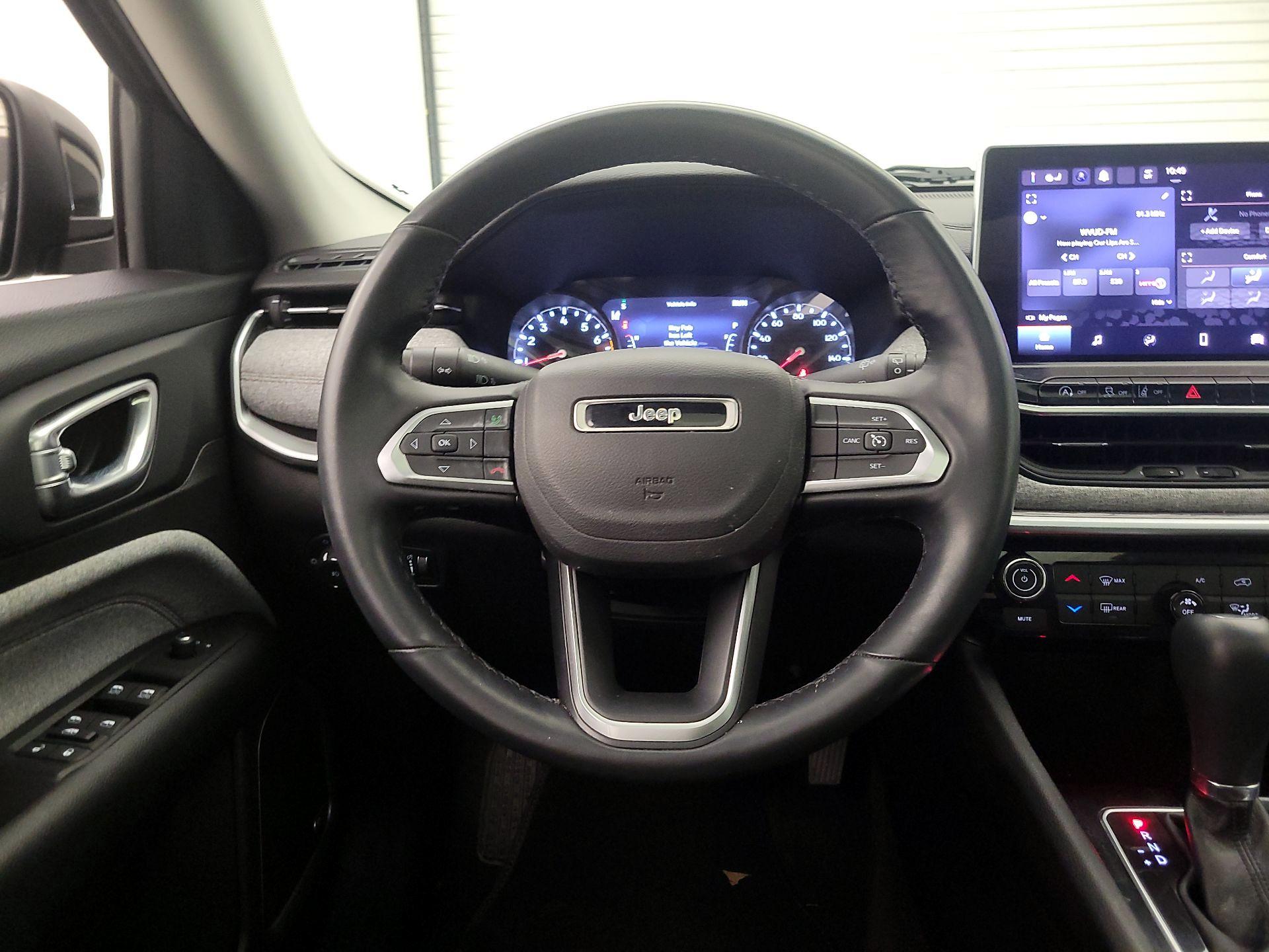 Thumbnail: 2022 Jeep Compass - 10