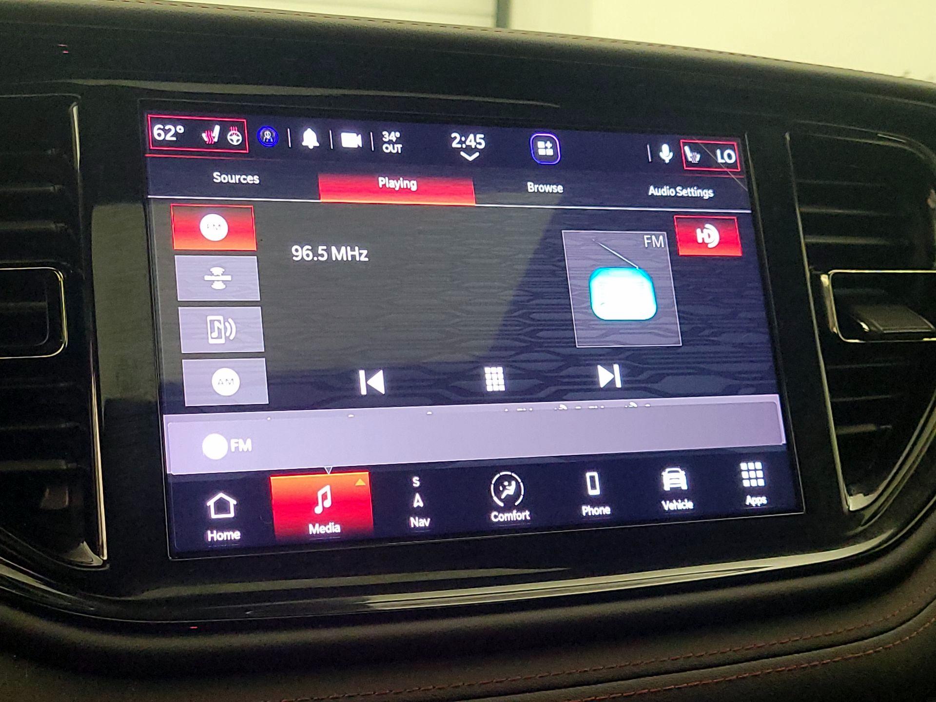 Thumbnail: 2022 Dodge Durango - 16