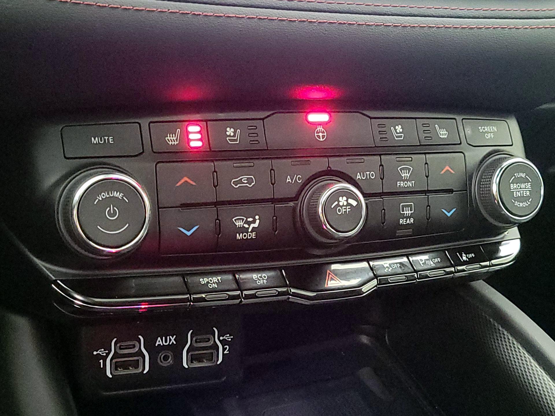 Thumbnail: 2022 Dodge Durango - 17