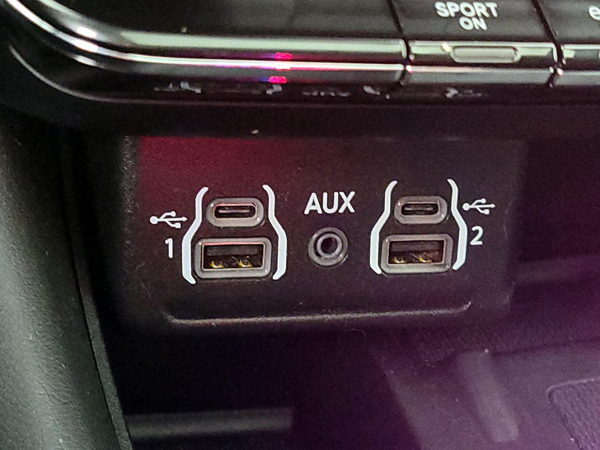 Thumbnail: 2022 Dodge Durango - 19