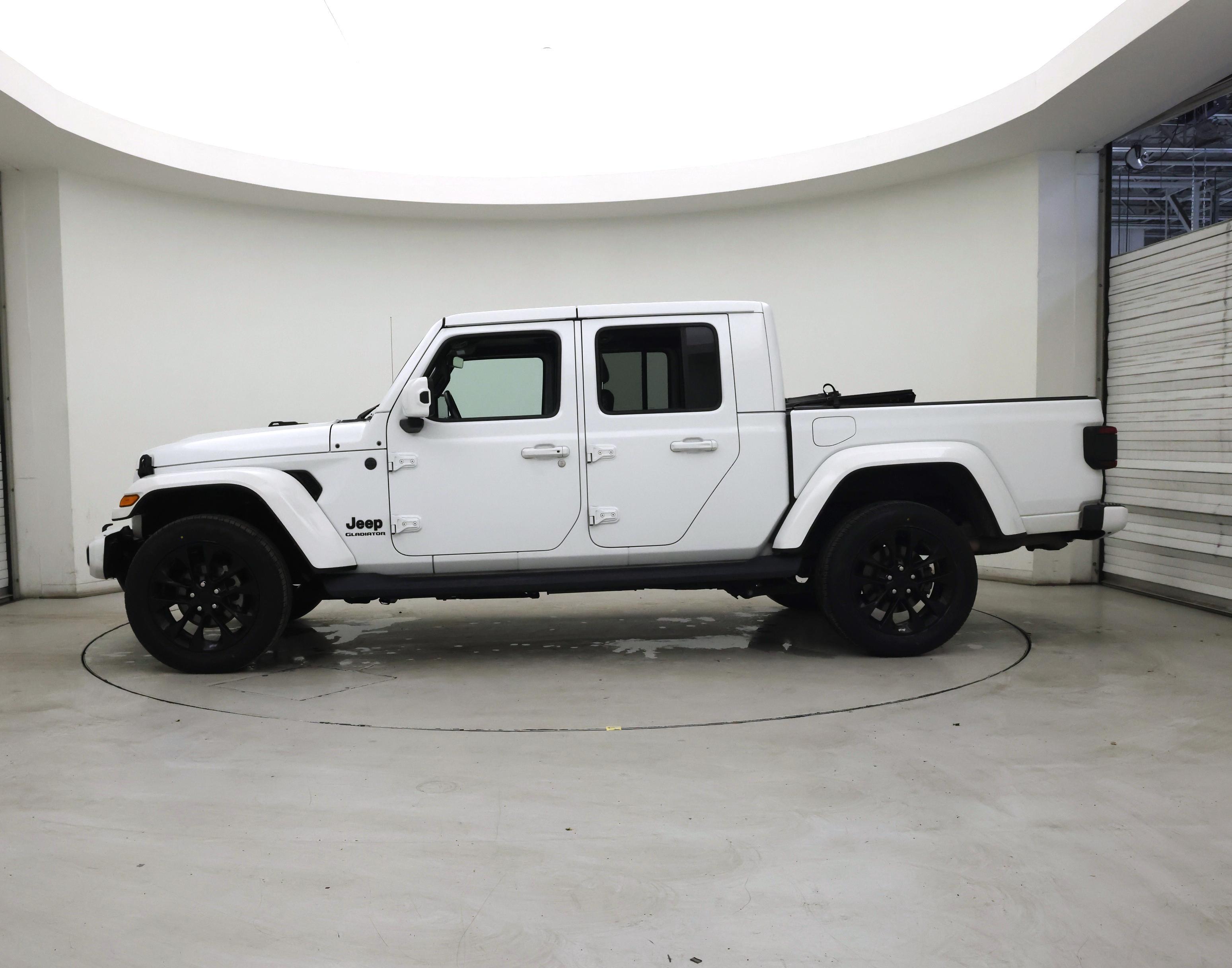 Thumbnail: 2021 Jeep Gladiator - 3