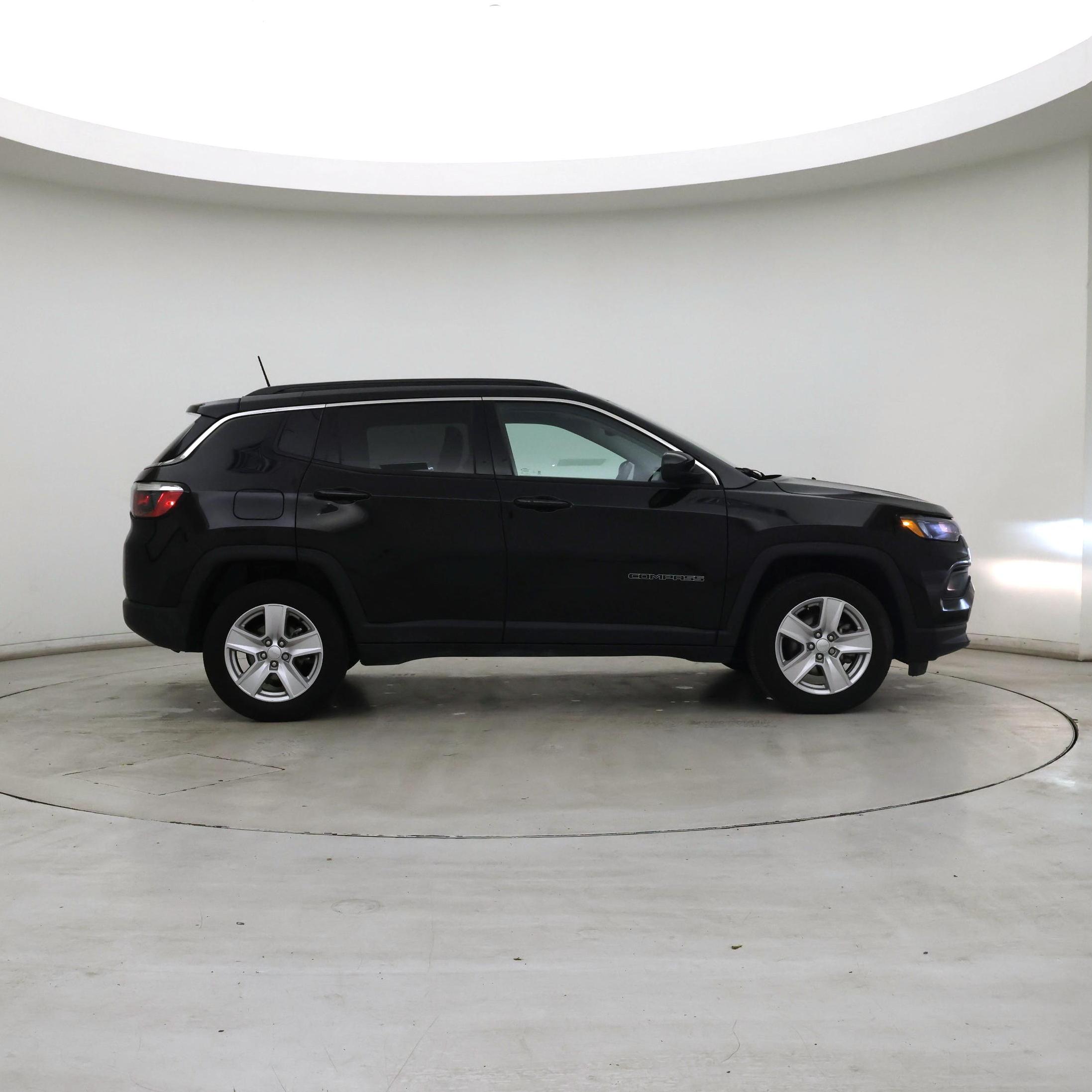 Thumbnail: 2022 Jeep Compass - 7