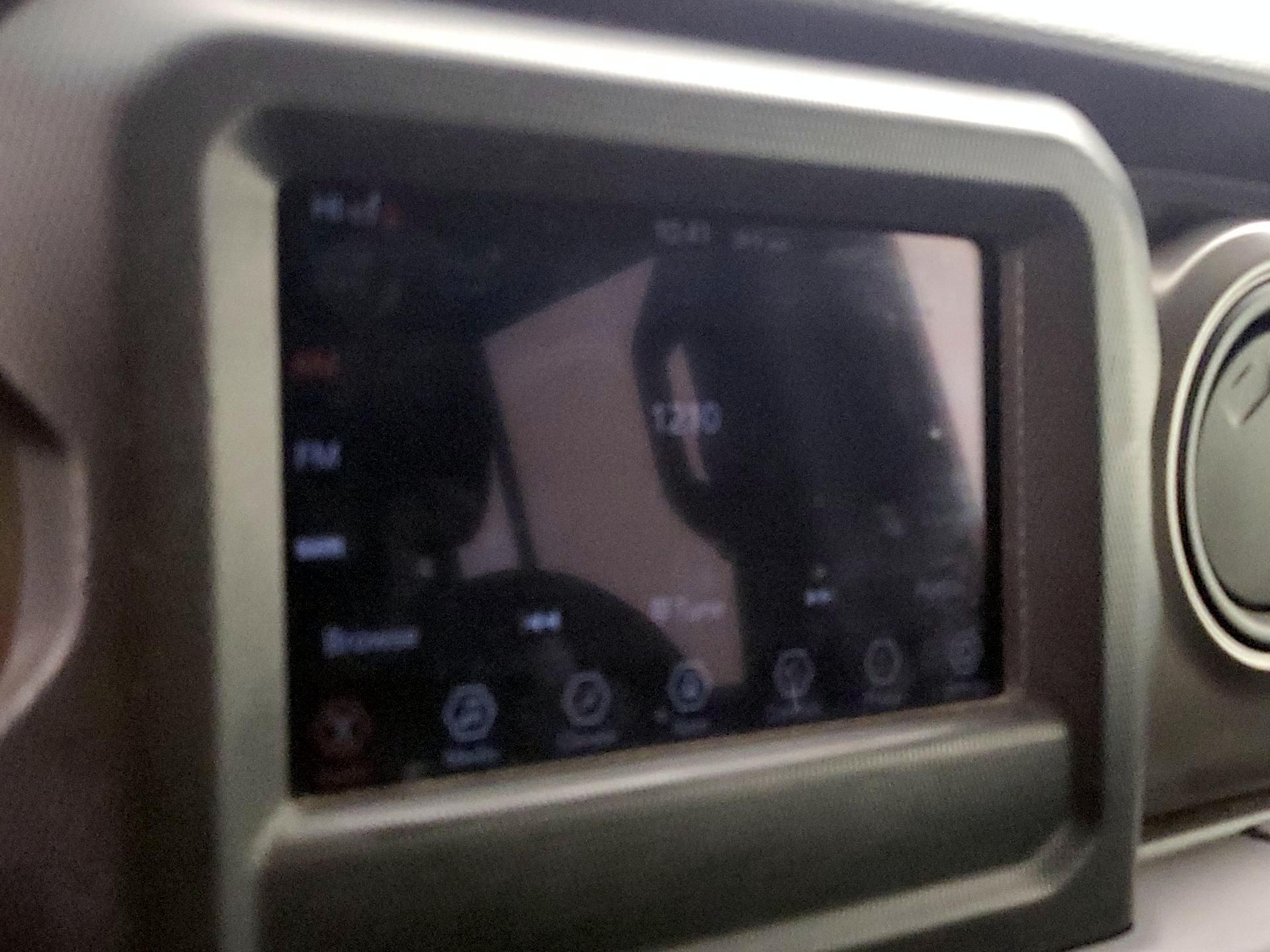 Thumbnail: 2022 Jeep Gladiator - 15