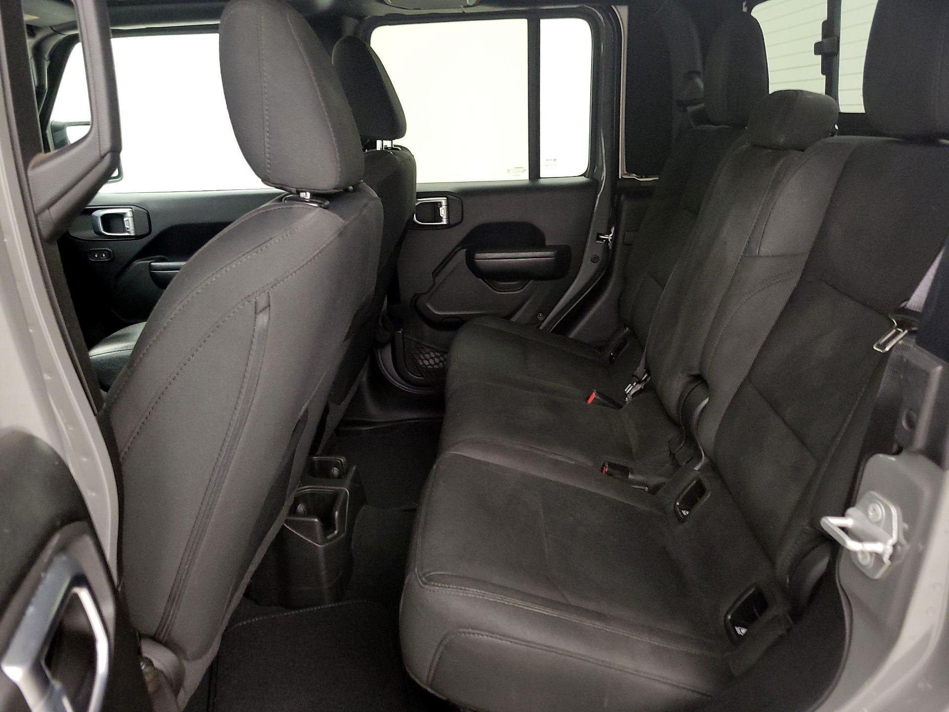 Thumbnail: 2022 Jeep Gladiator - 19