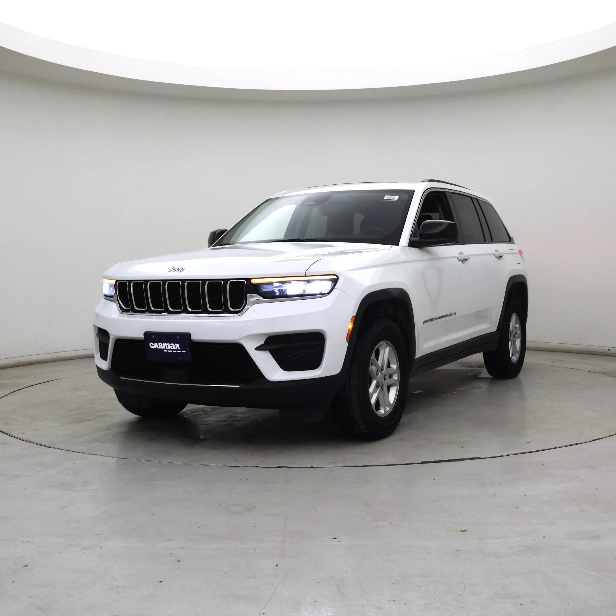Thumbnail: 2023 Jeep Grand Cherokee - 4
