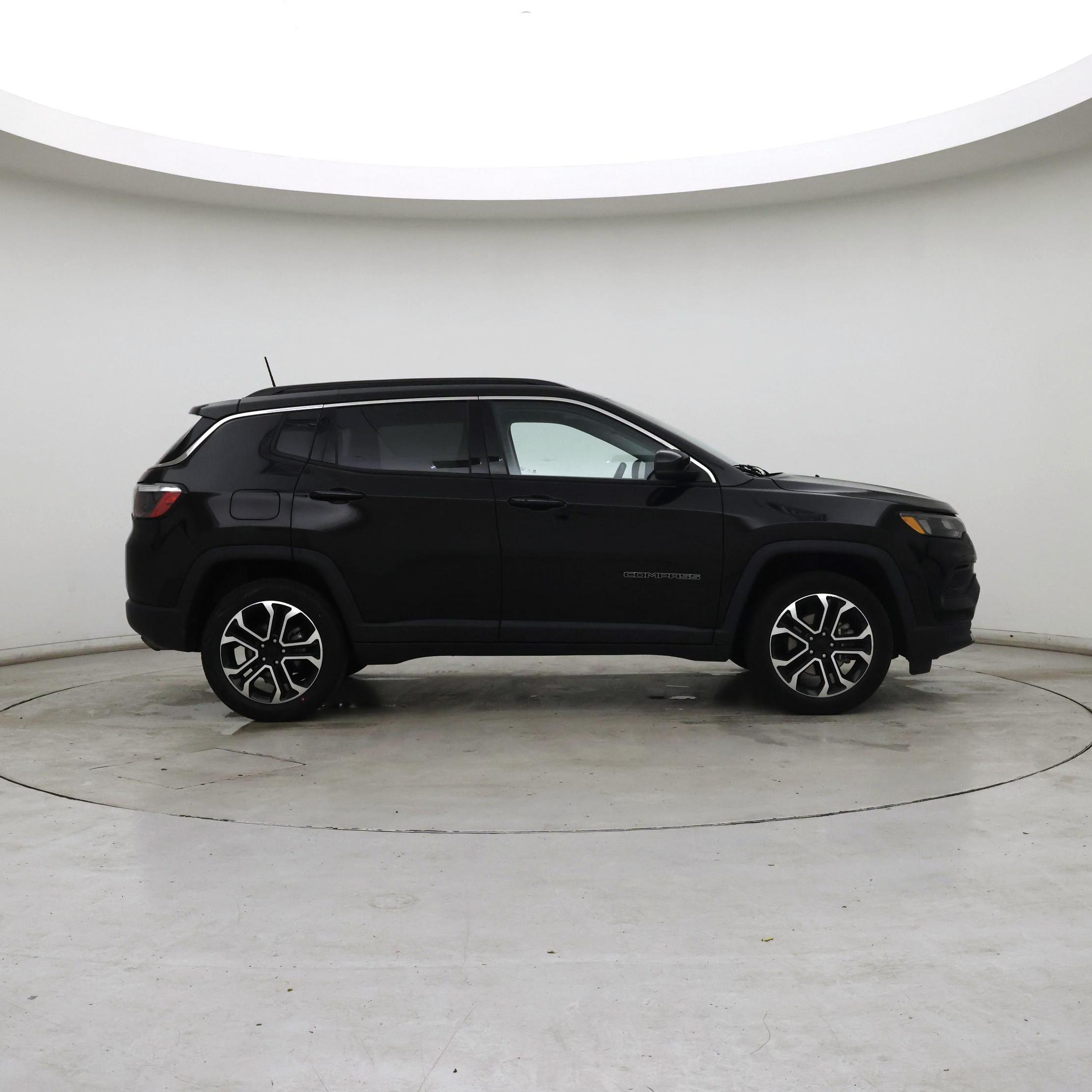 Thumbnail: 2022 Jeep Compass - 7
