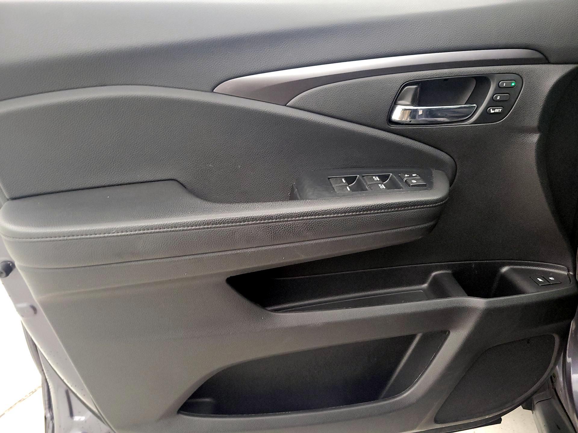 Thumbnail: 2022 Honda Pilot - 12