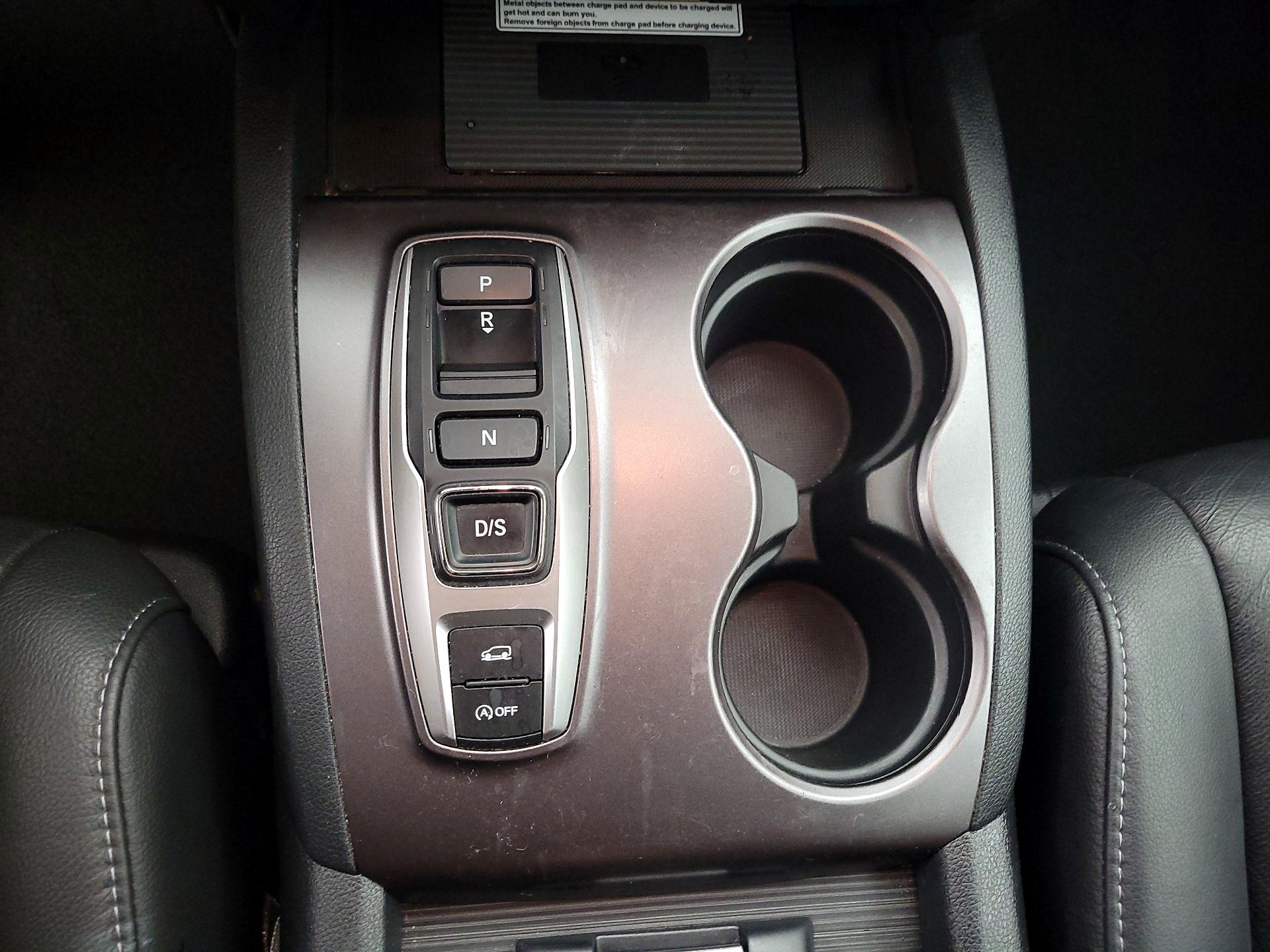 Thumbnail: 2022 Honda Pilot - 17