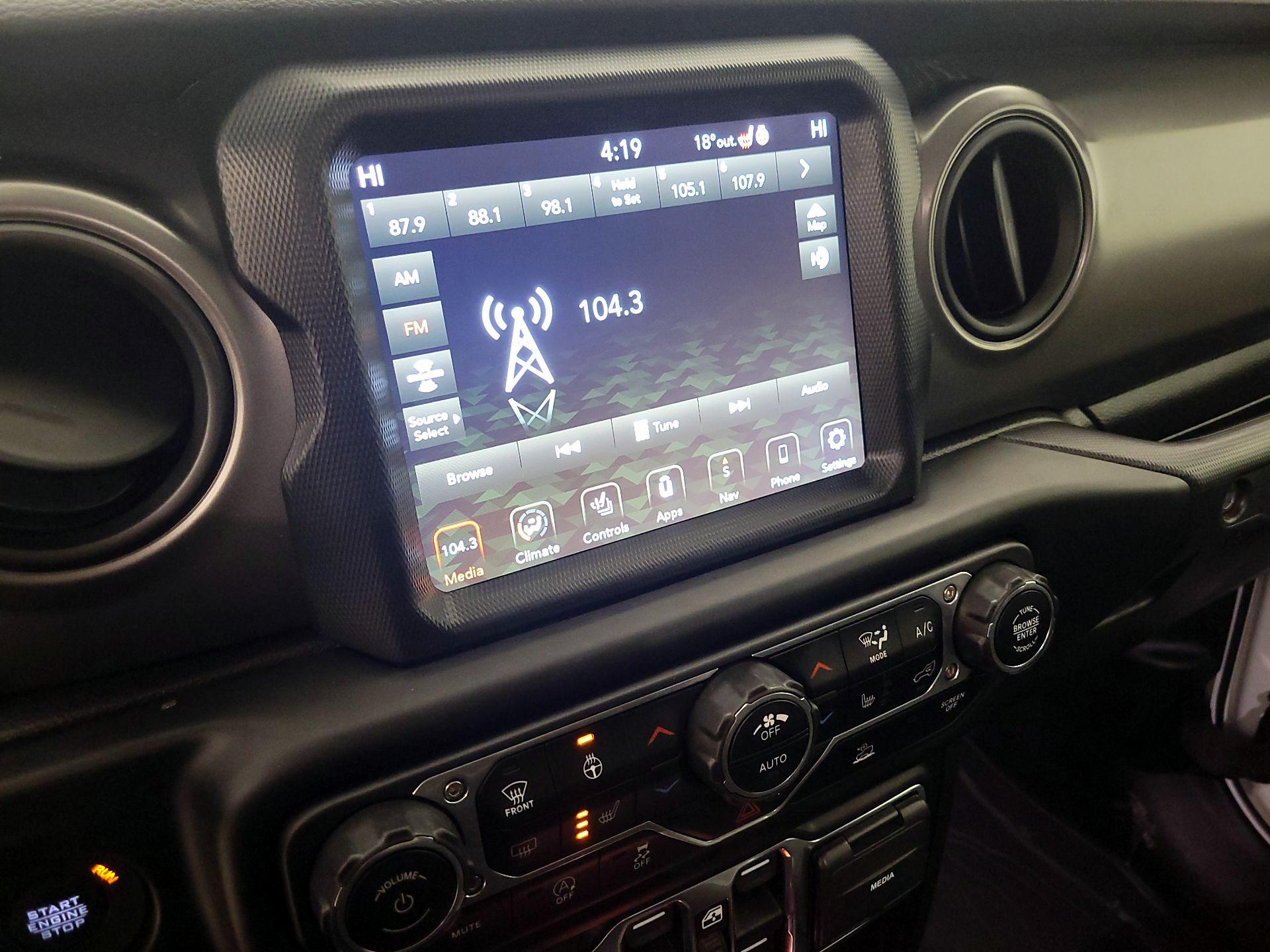 Thumbnail: 2021 Jeep Gladiator - 15