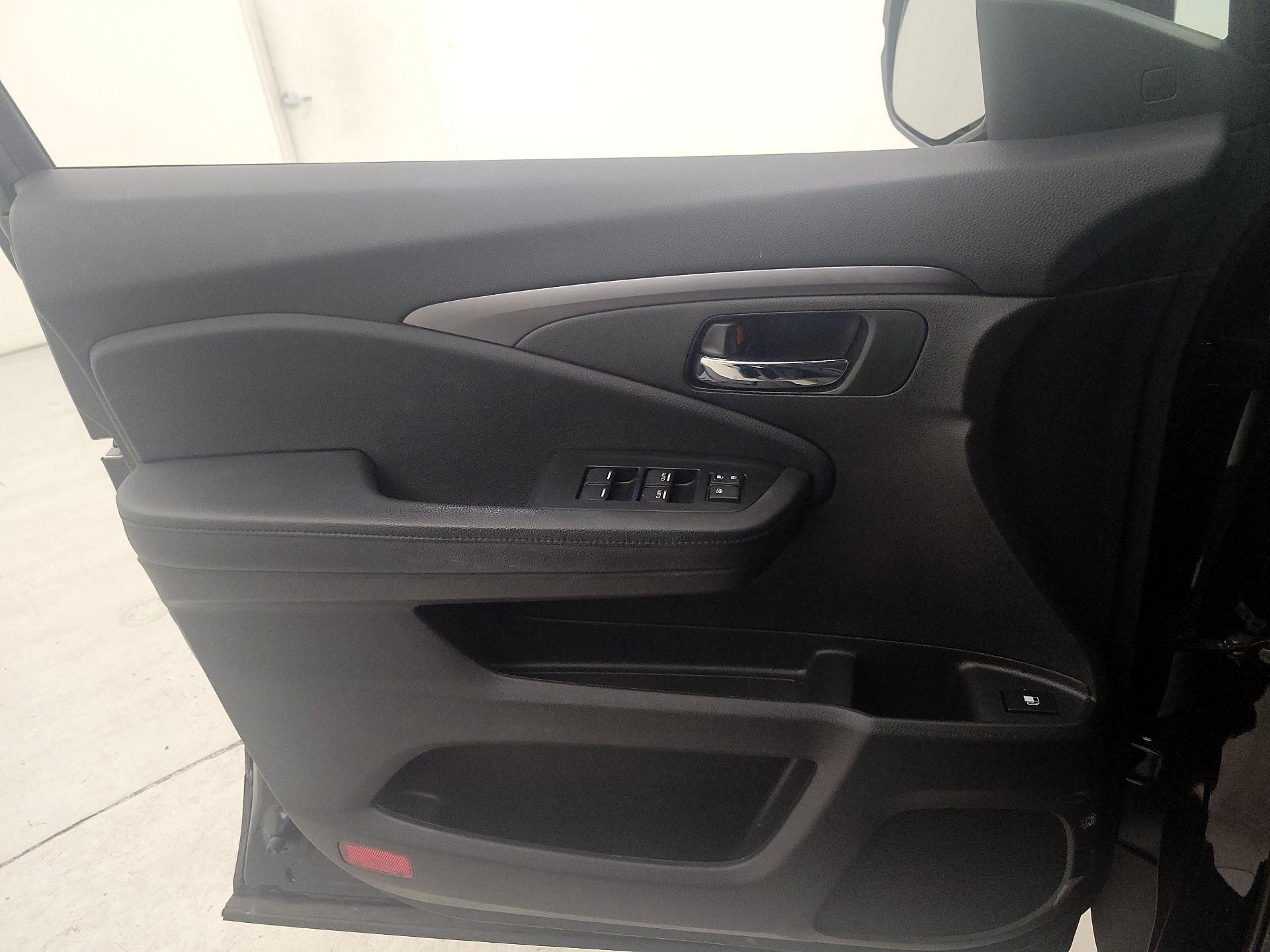 Thumbnail: 2022 Honda Pilot - 12