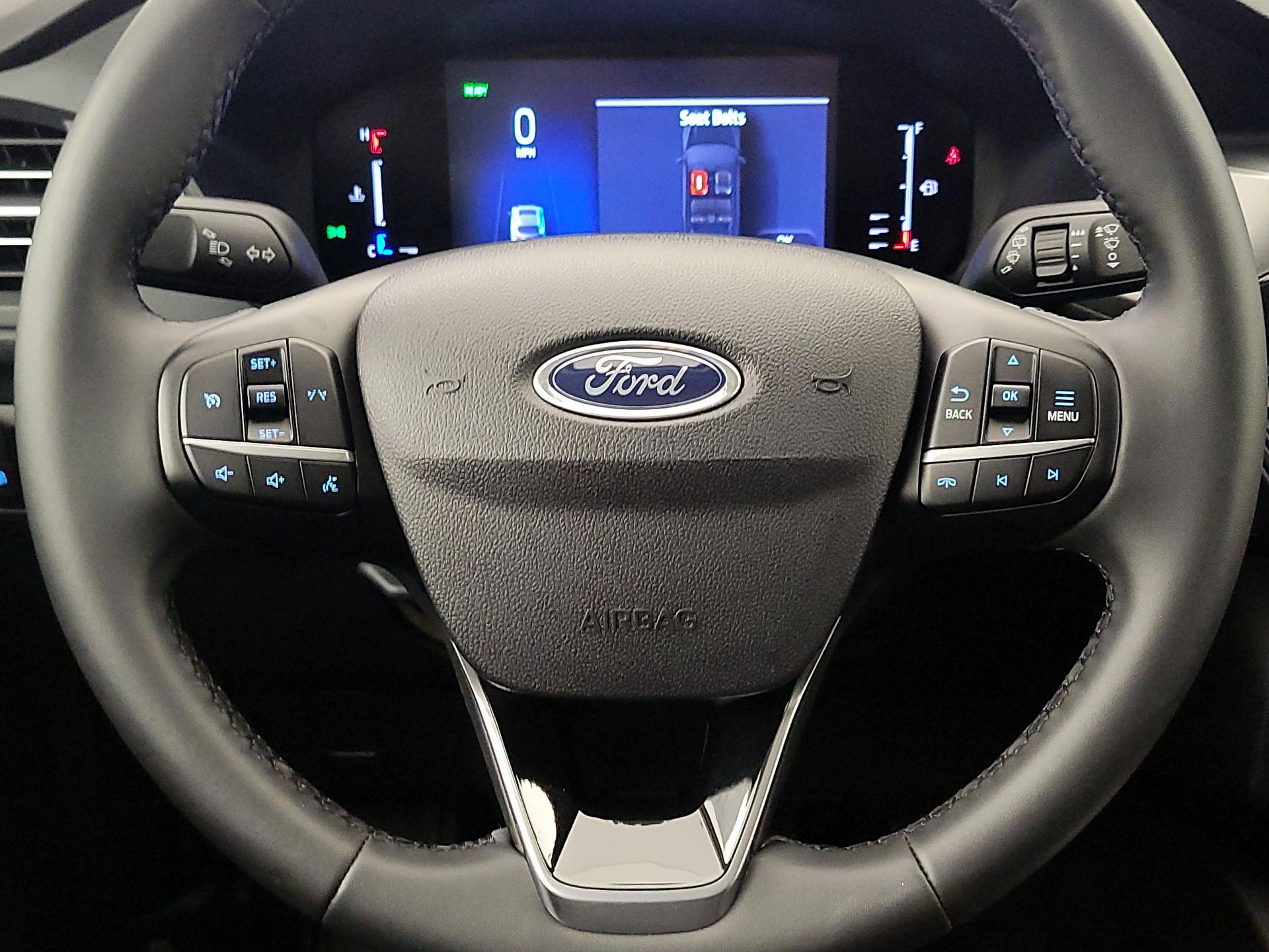 Thumbnail: 2023 Ford Escape - 10