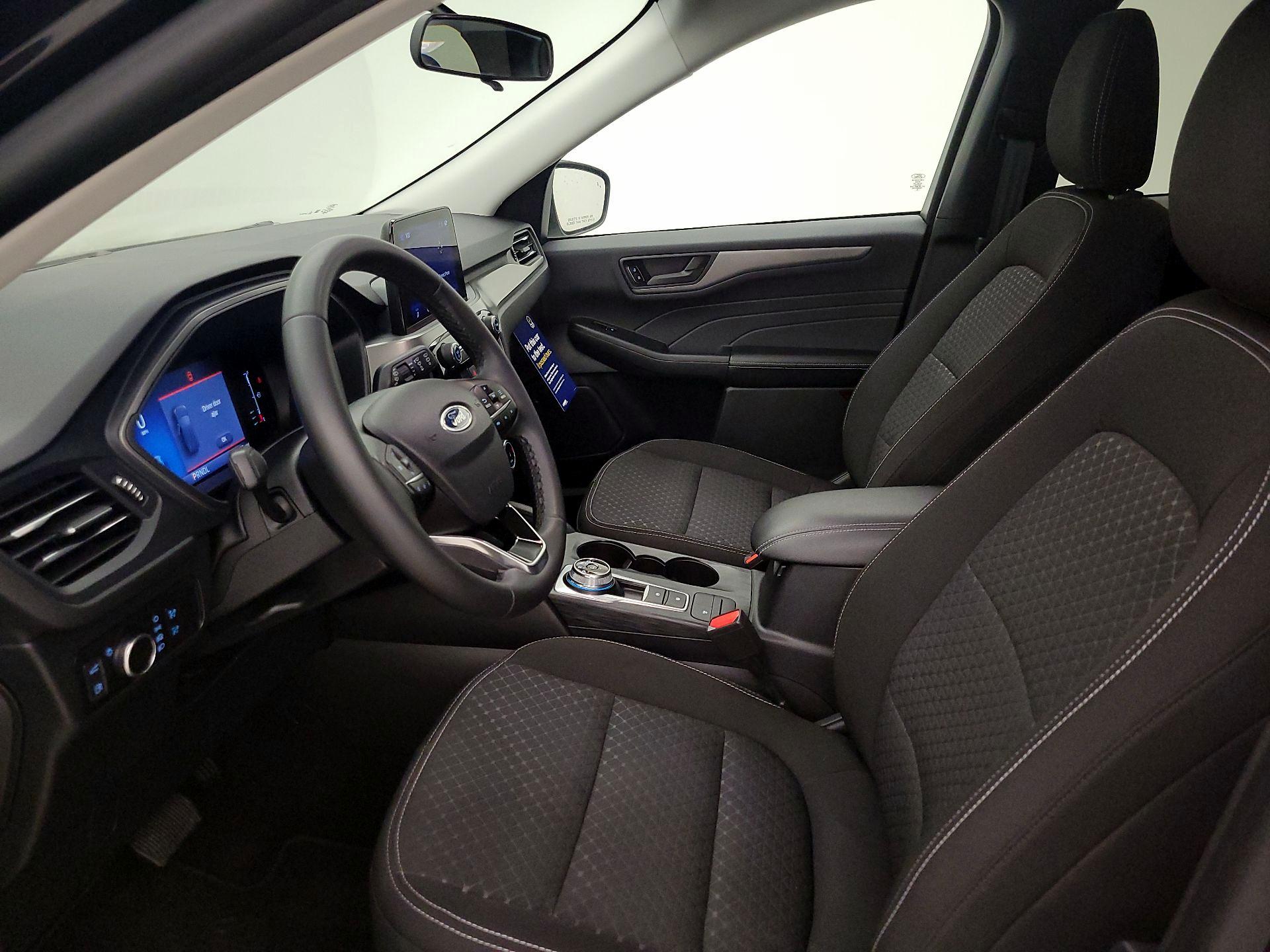 Thumbnail: 2023 Ford Escape - 11