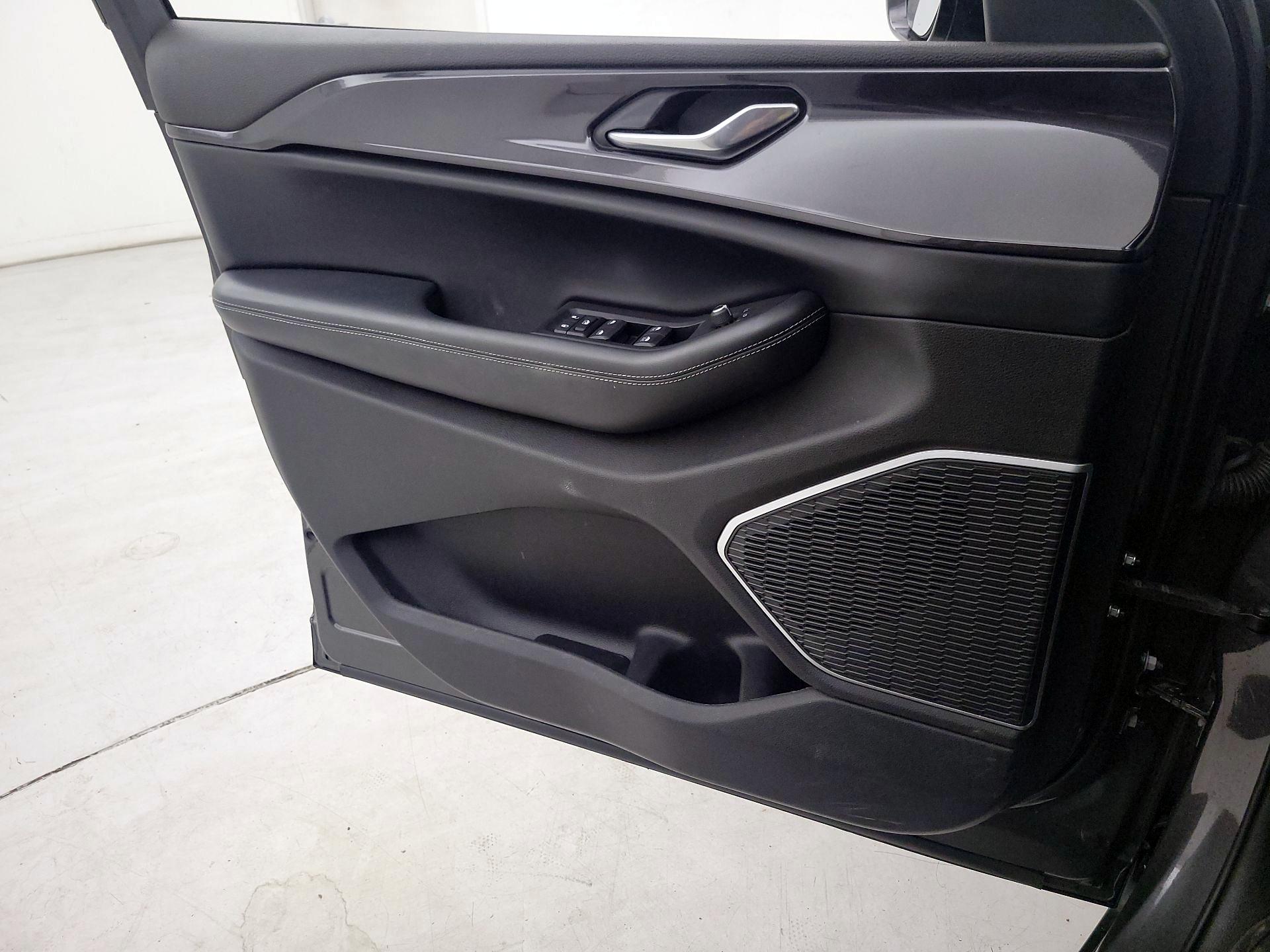 Thumbnail: 2021 Jeep Grand Cherokee L - 12