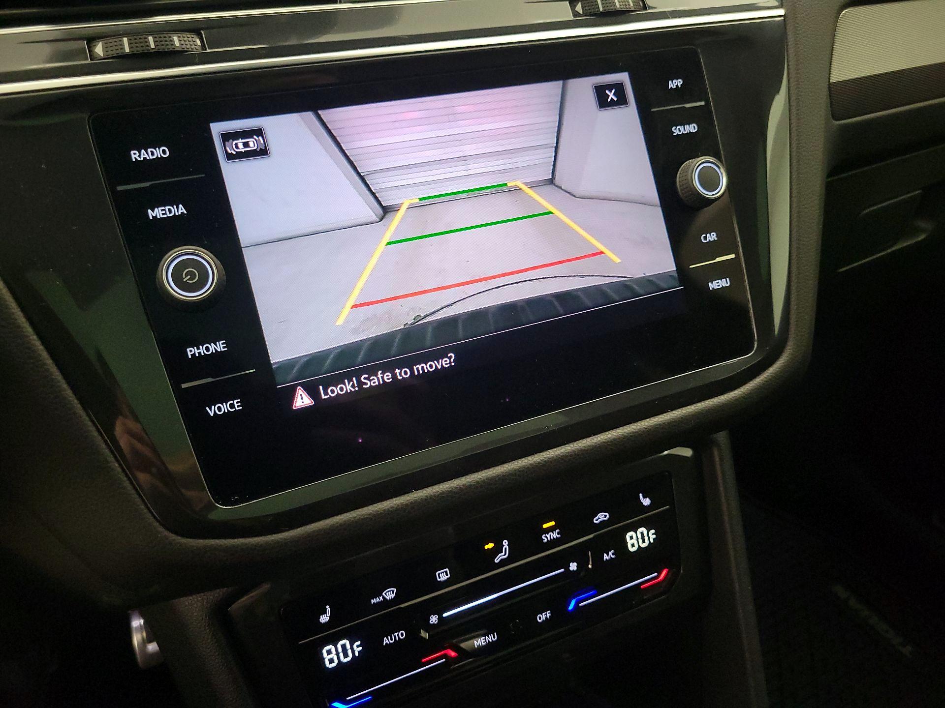 Thumbnail: 2022 Volkswagen Tiguan - 14