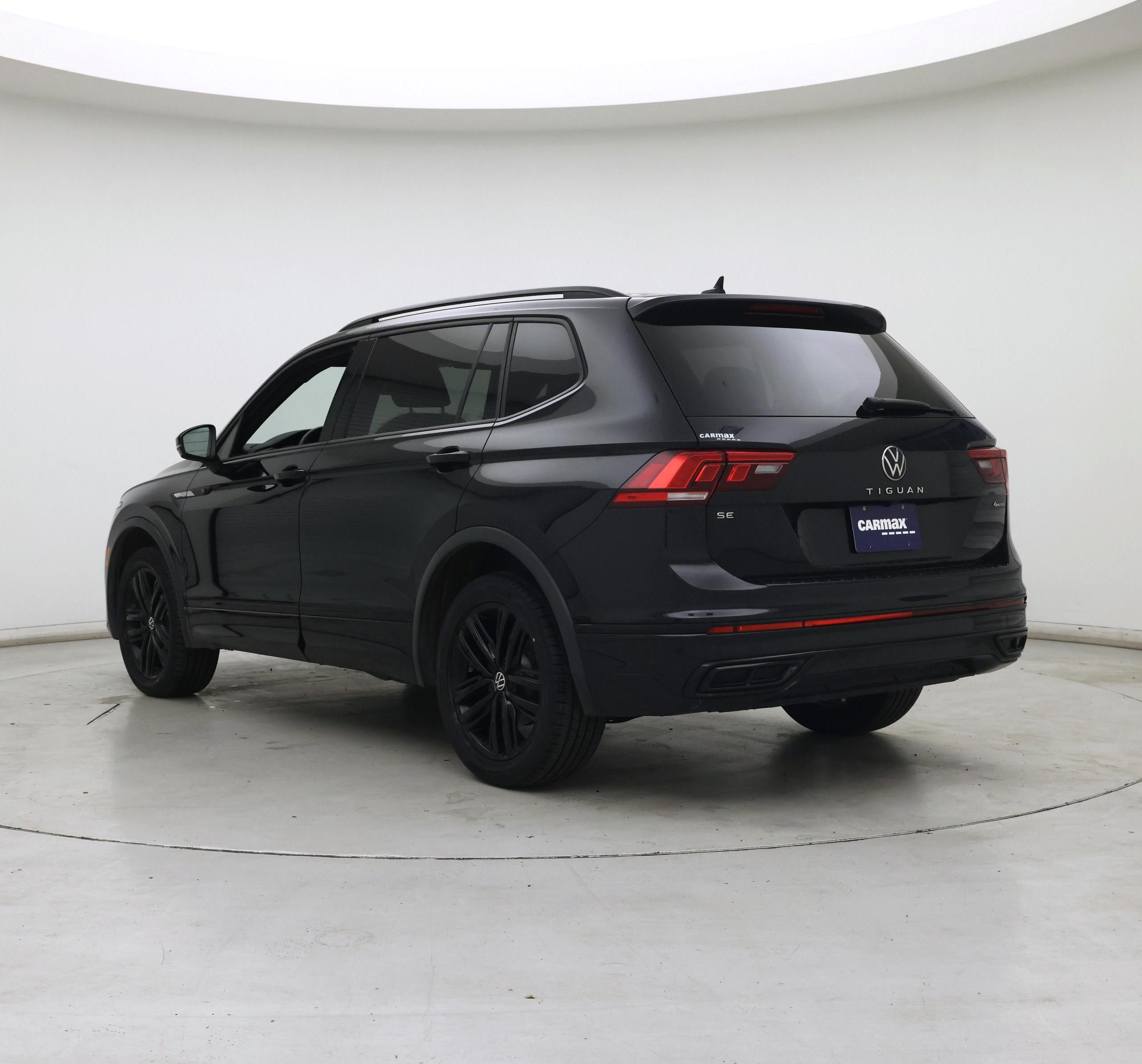 Thumbnail: 2022 Volkswagen Tiguan - 2