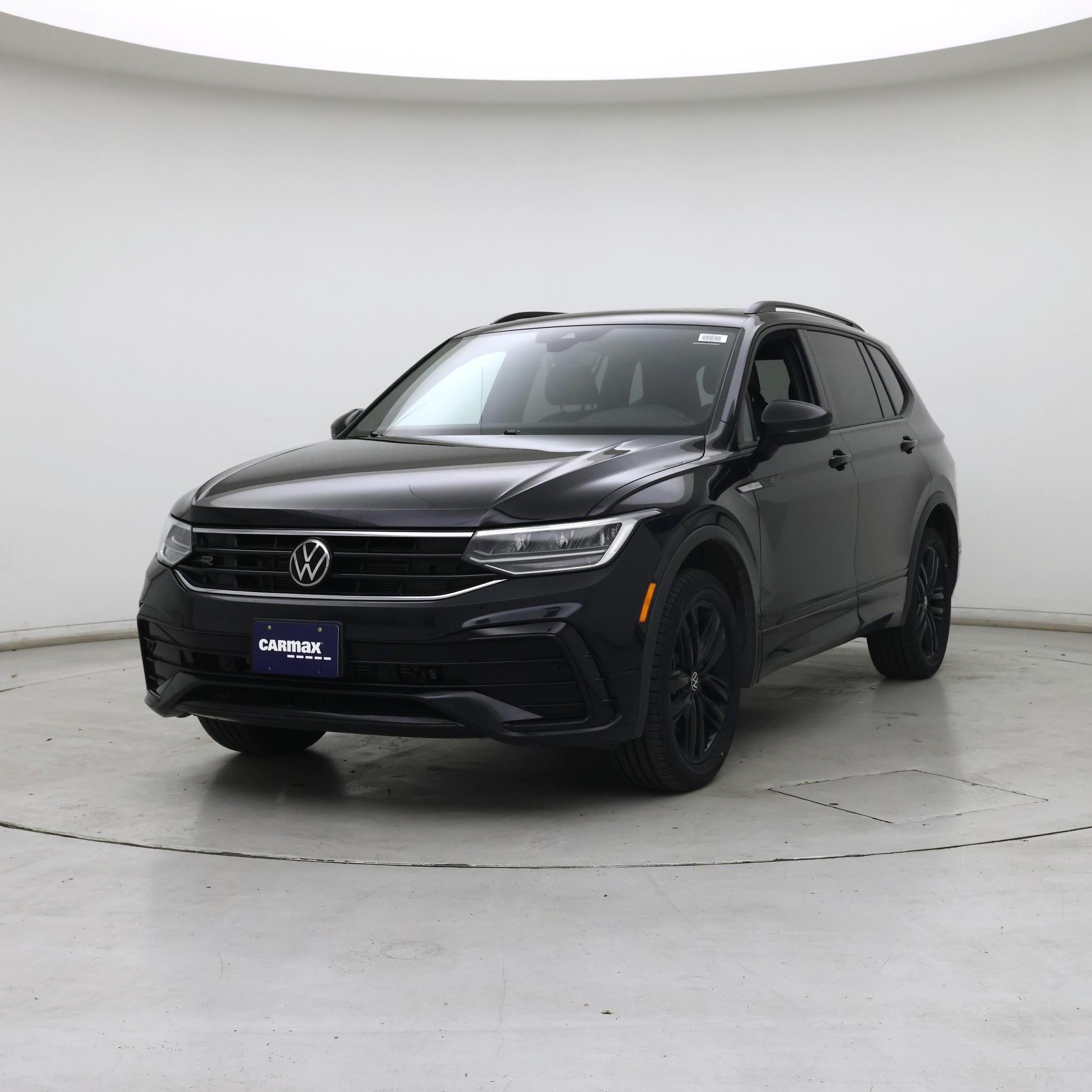 Thumbnail: 2022 Volkswagen Tiguan - 4