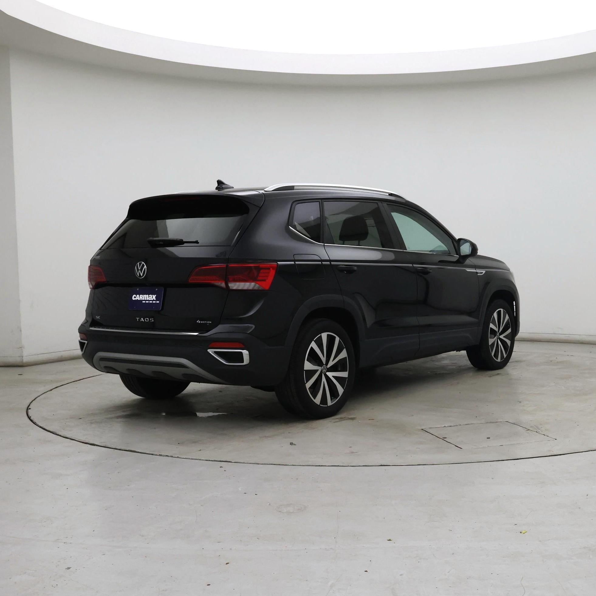 Thumbnail: 2022 Volkswagen Taos - 8