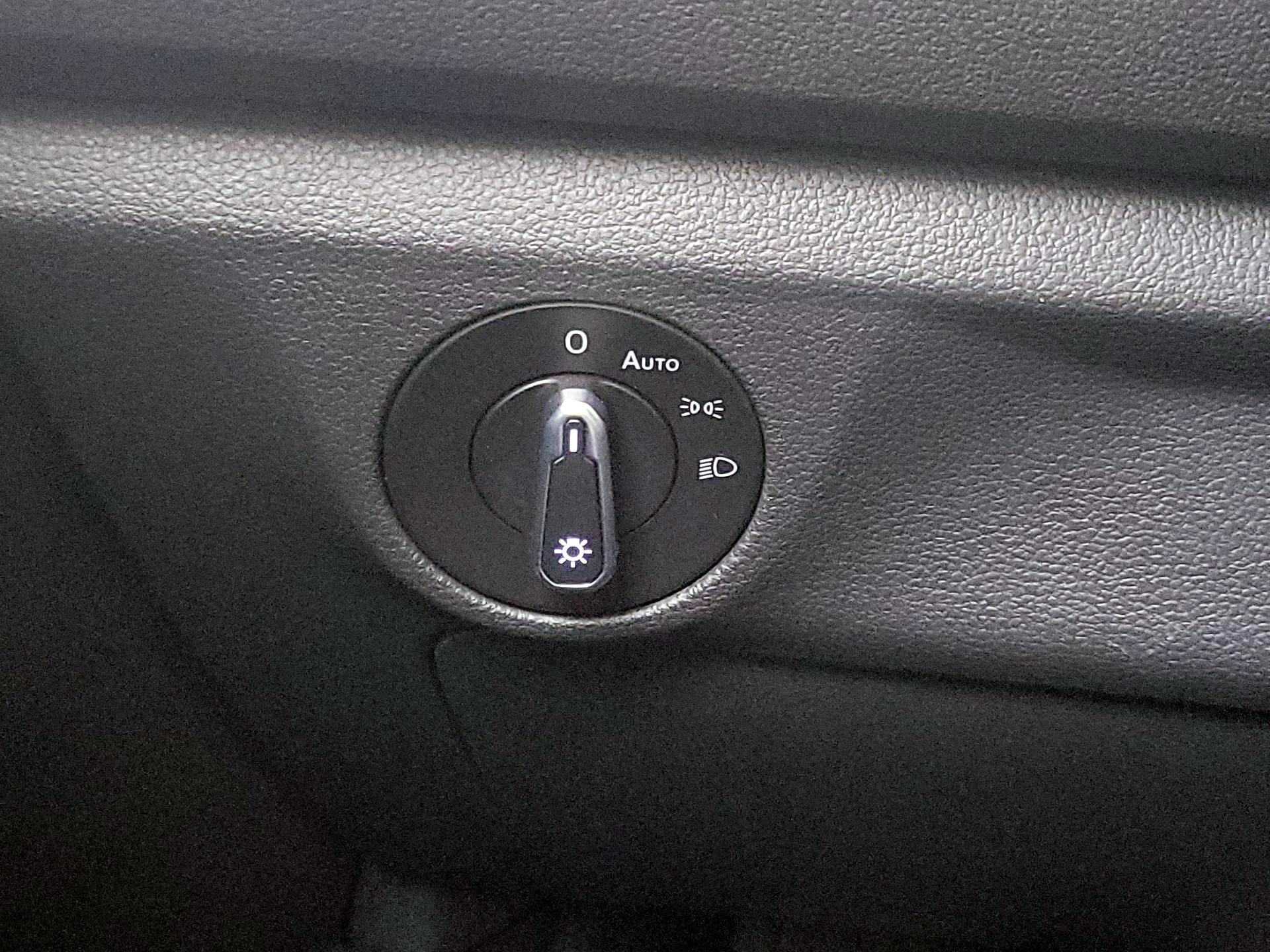 Thumbnail: 2023 Volkswagen Jetta - 13