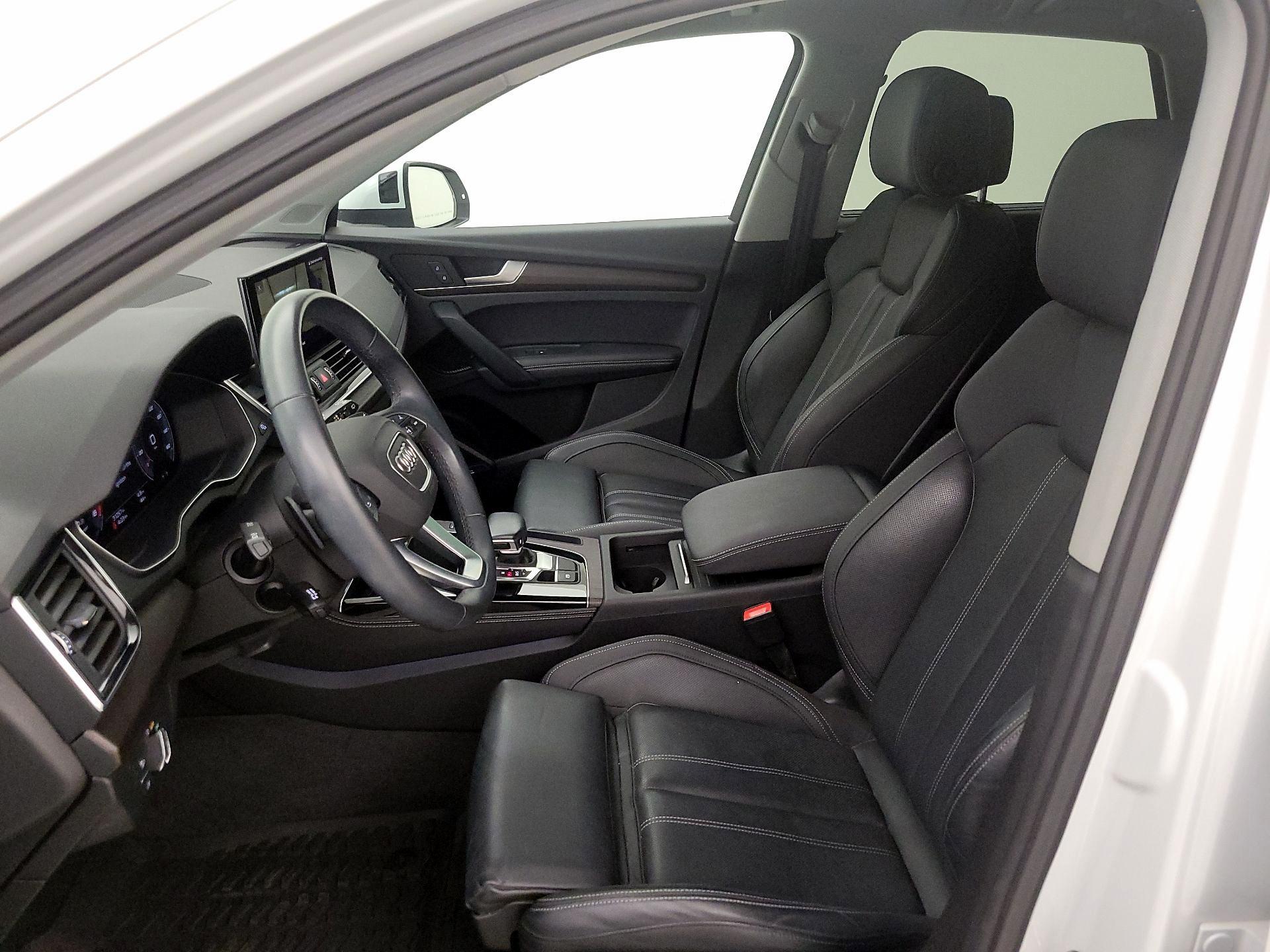 Thumbnail: 2021 Audi Q5 - 11