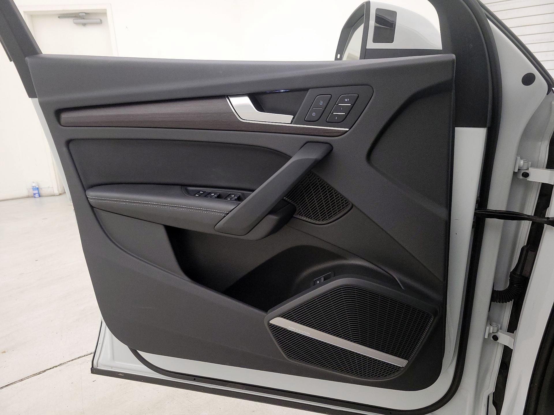 Thumbnail: 2021 Audi Q5 - 12