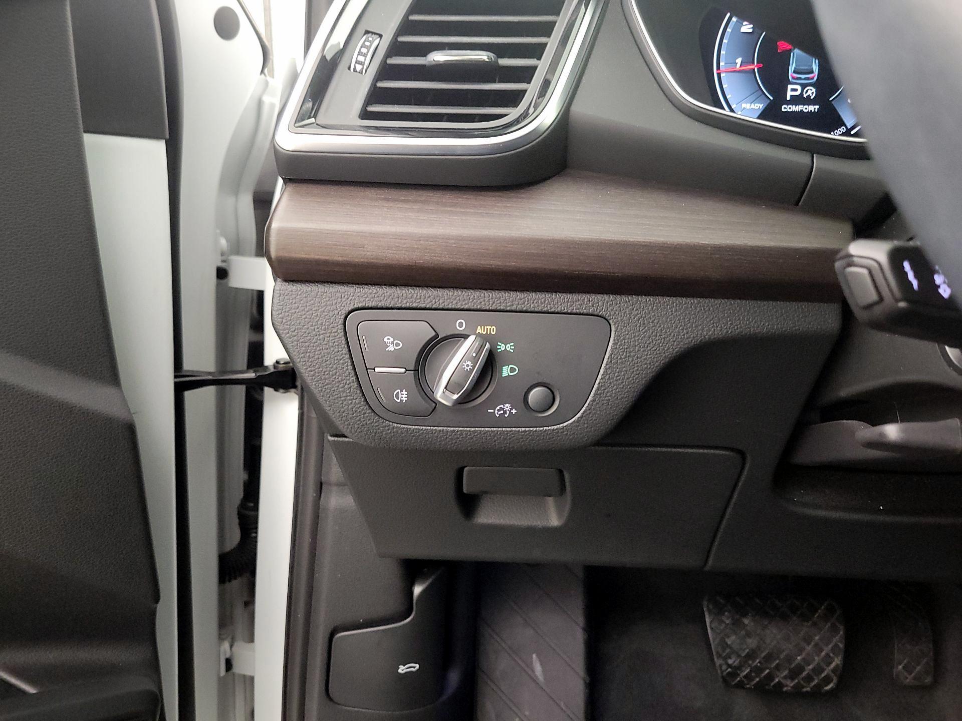 Thumbnail: 2021 Audi Q5 - 13