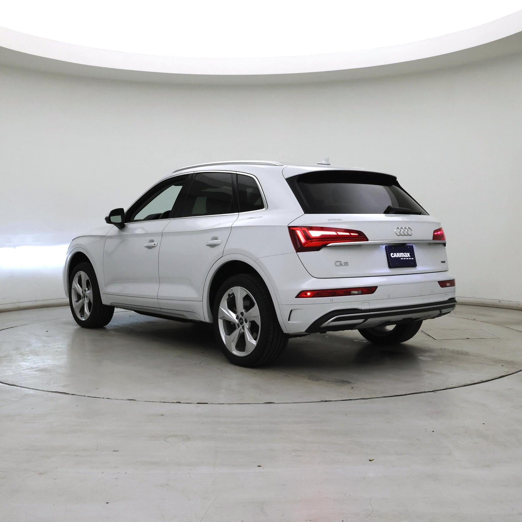 Thumbnail: 2021 Audi Q5 - 2
