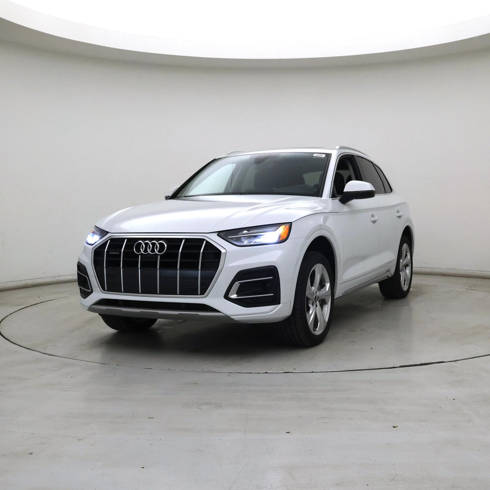 Thumbnail: 2021 Audi Q5 - 4