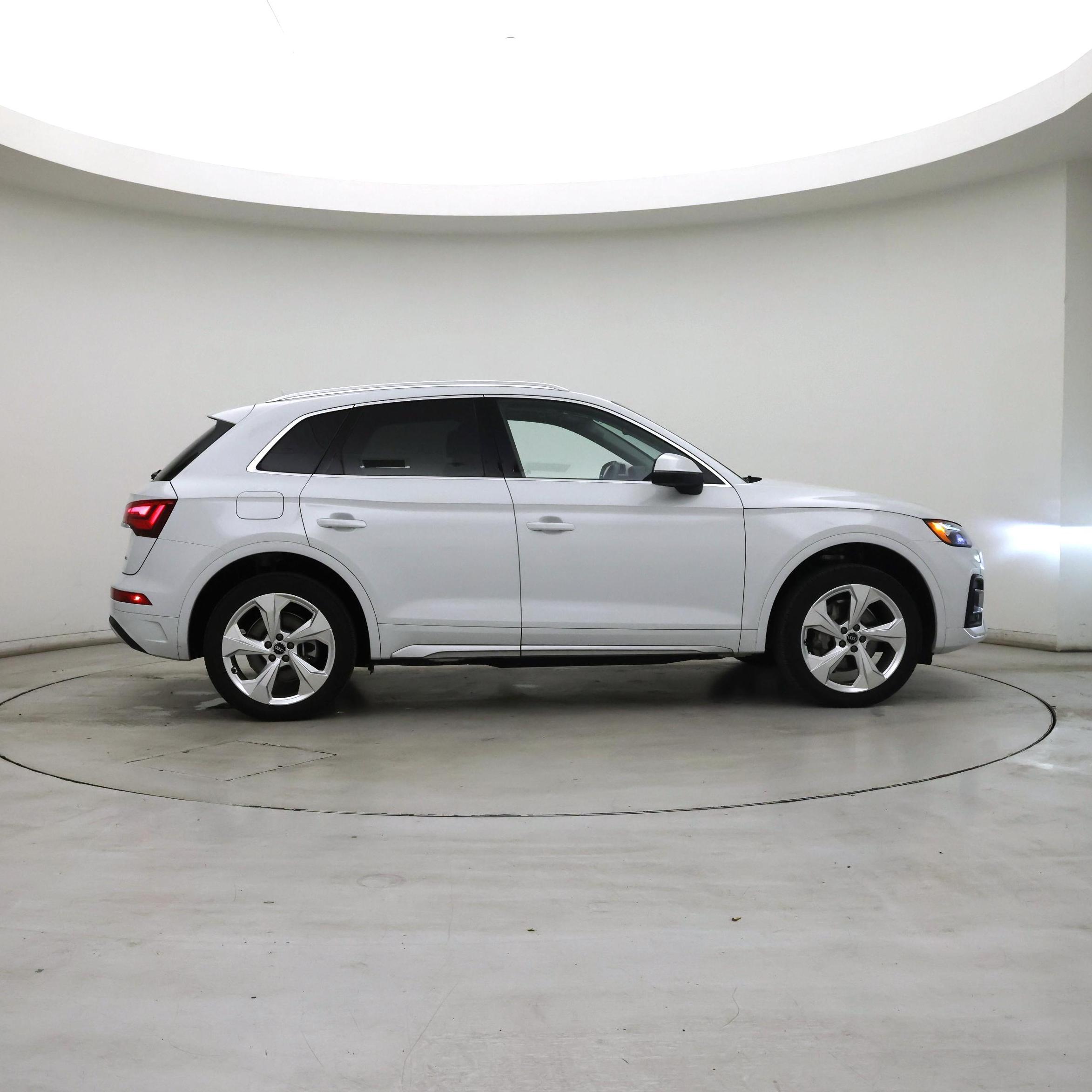 Thumbnail: 2021 Audi Q5 - 7