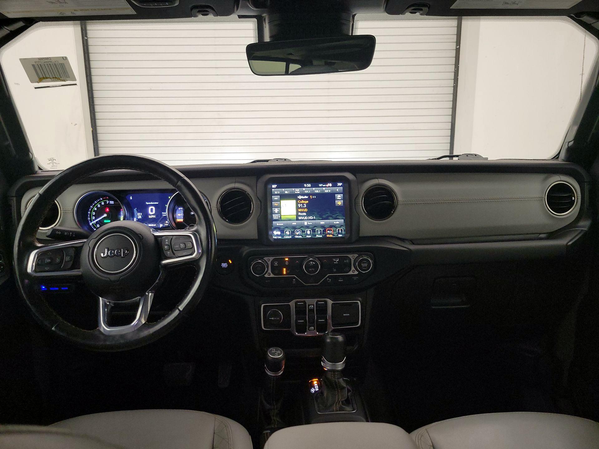 Thumbnail: 2022 Jeep Wrangler - 9