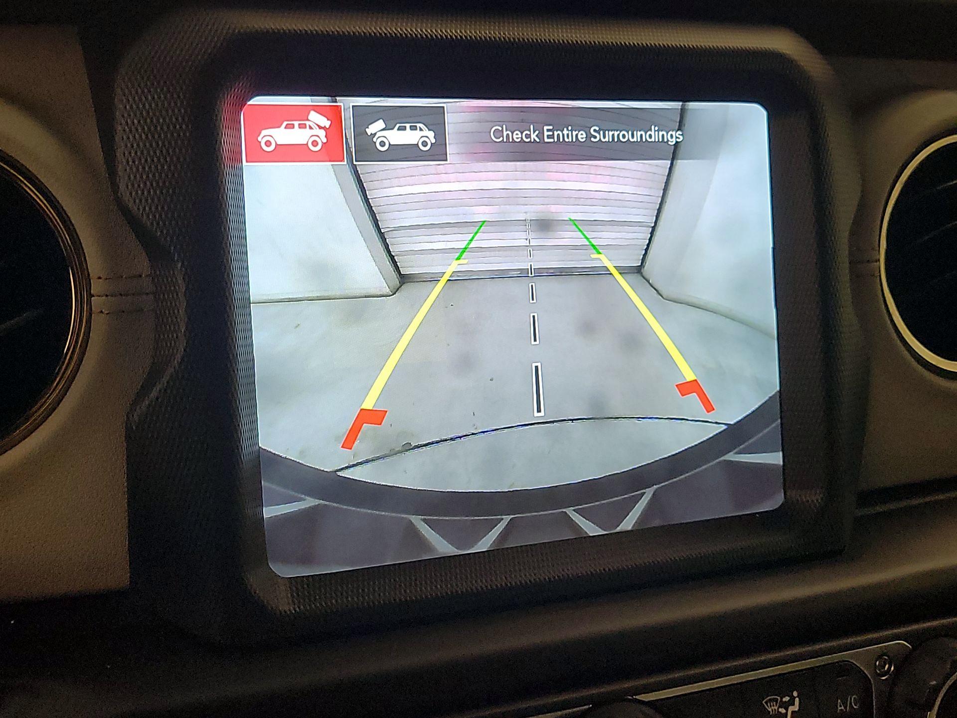 Thumbnail: 2022 Jeep Wrangler - 15