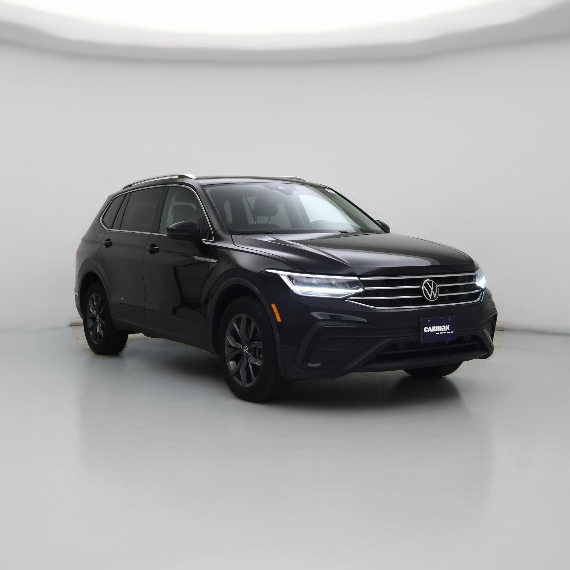 Thumbnail: 2022 Volkswagen Tiguan - 1