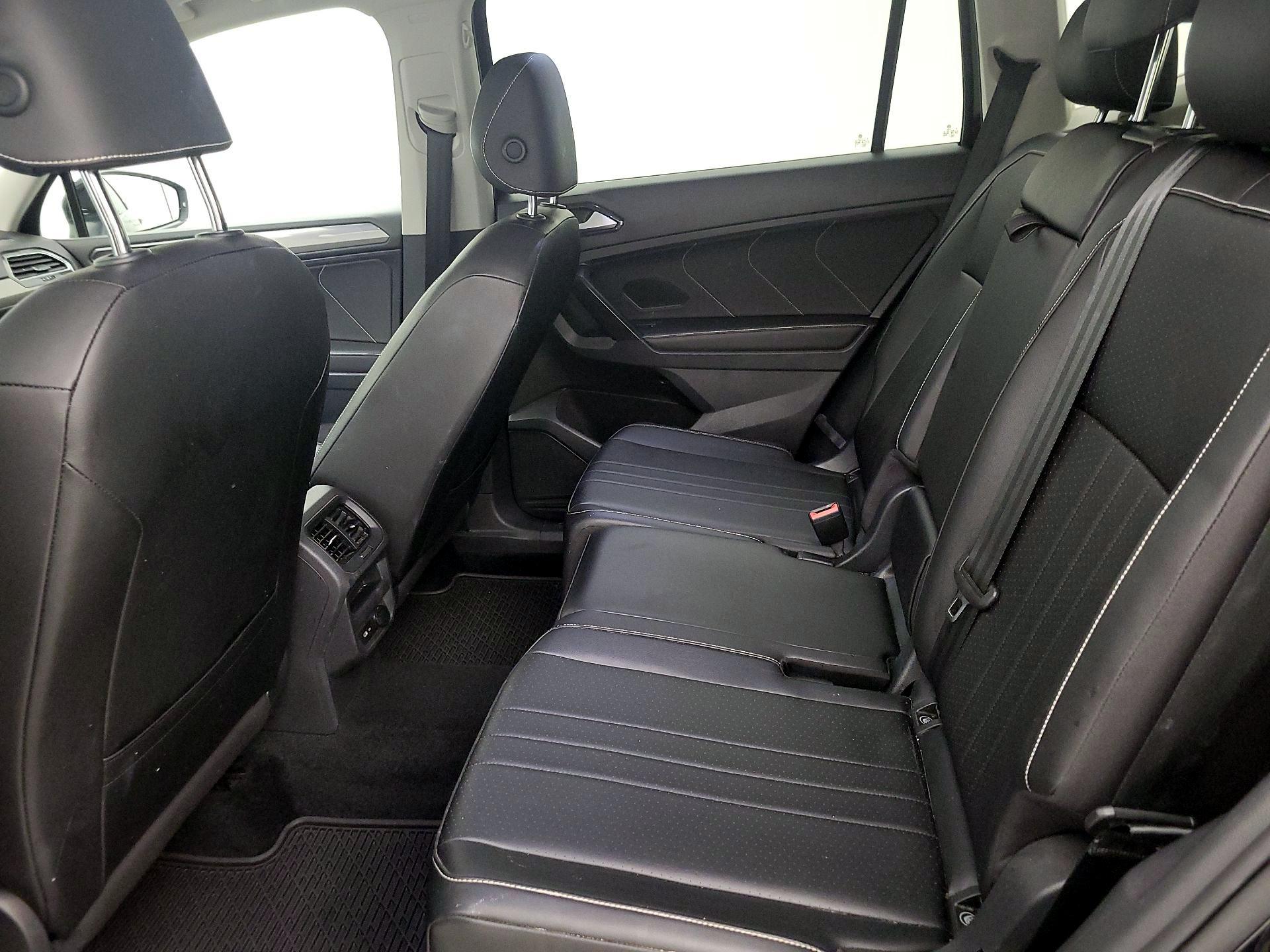 Thumbnail: 2022 Volkswagen Tiguan - 20