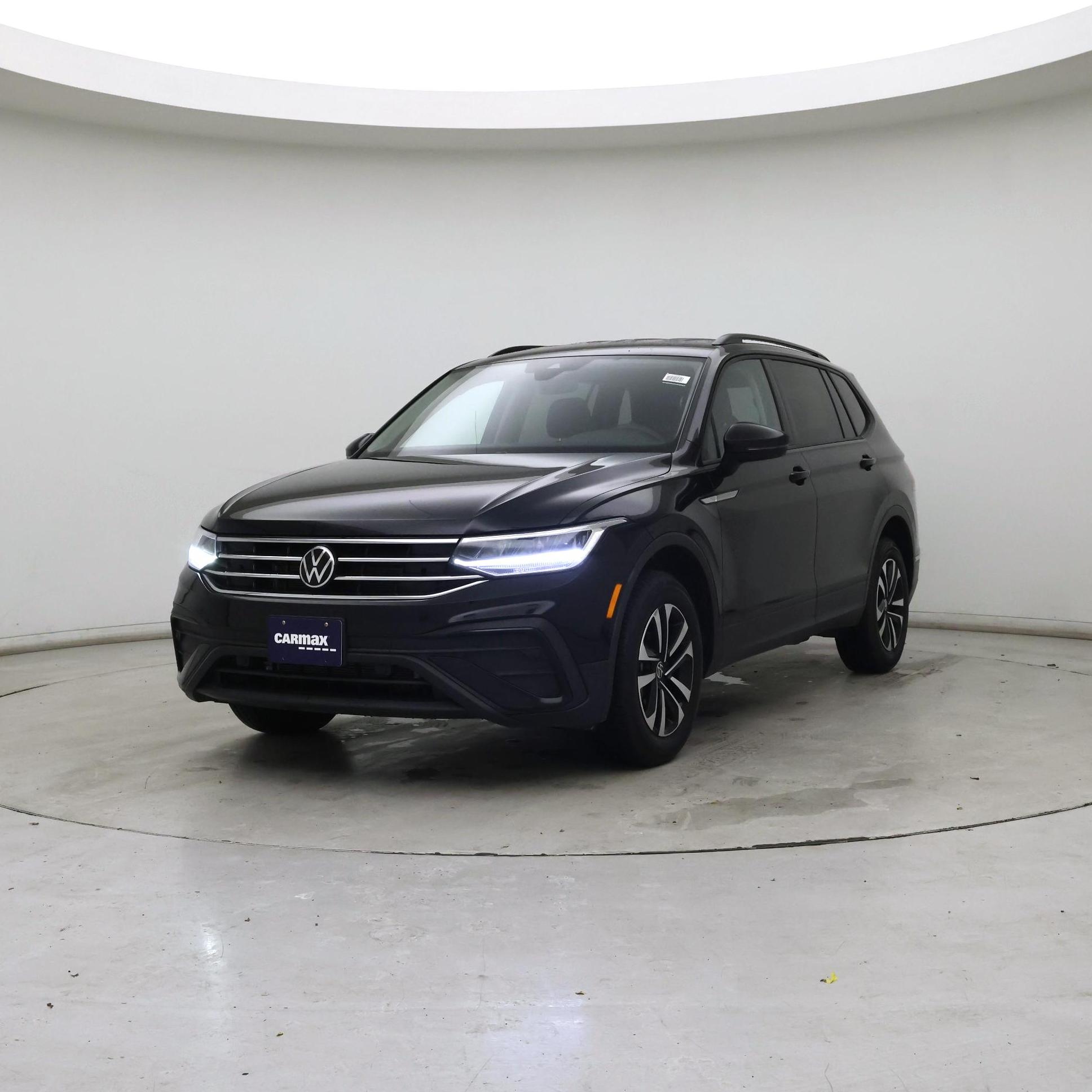 Thumbnail: 2022 Volkswagen Tiguan - 4