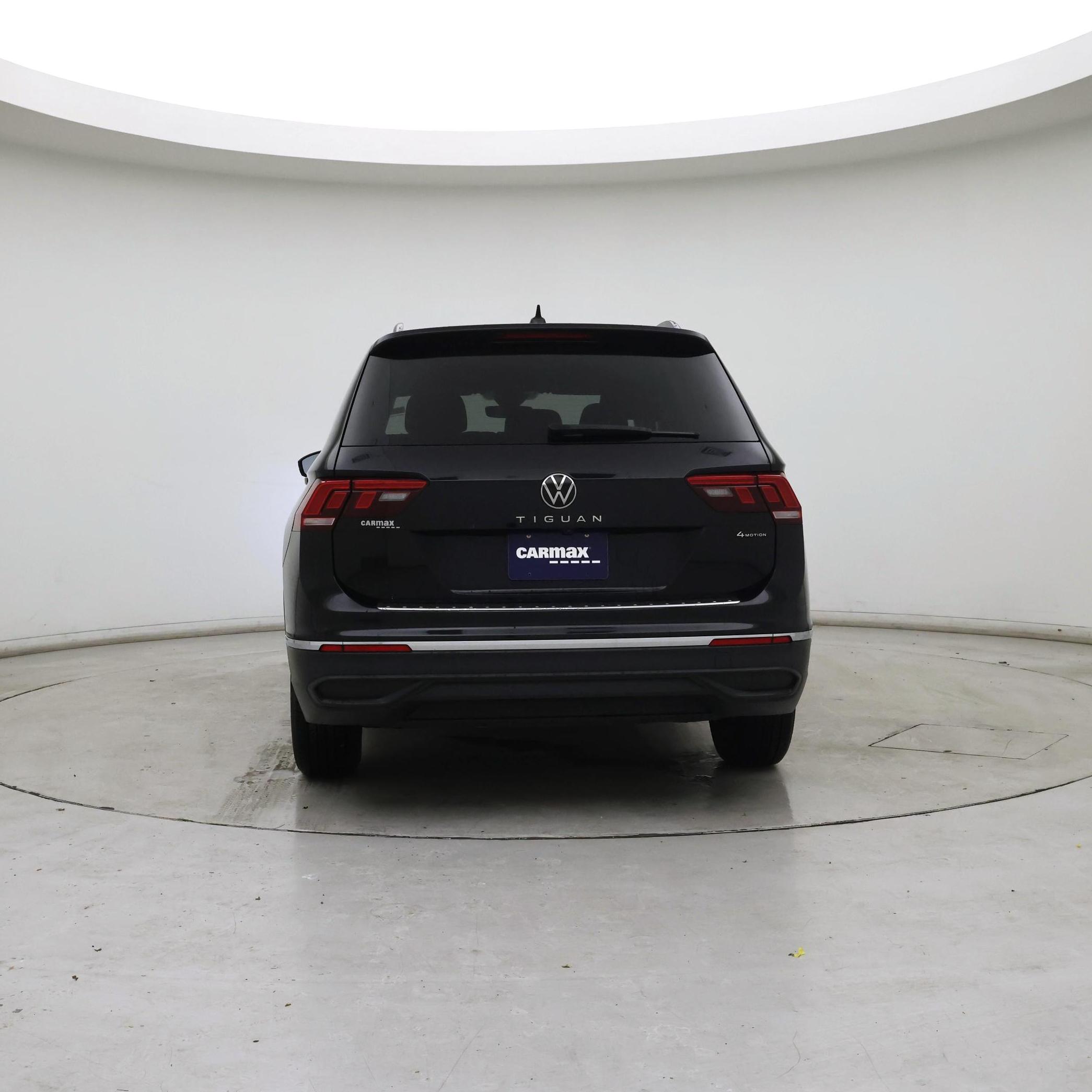 Thumbnail: 2022 Volkswagen Tiguan - 6