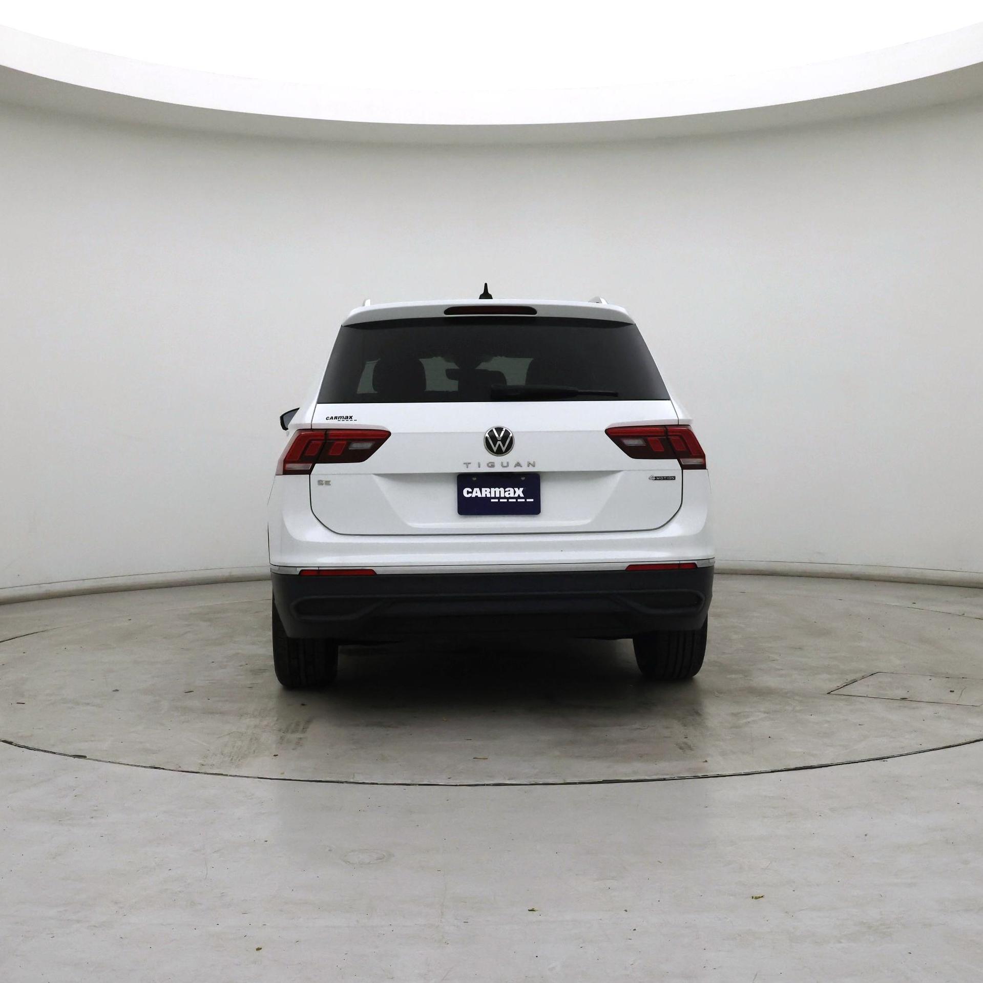 Thumbnail: 2022 Volkswagen Tiguan - 6