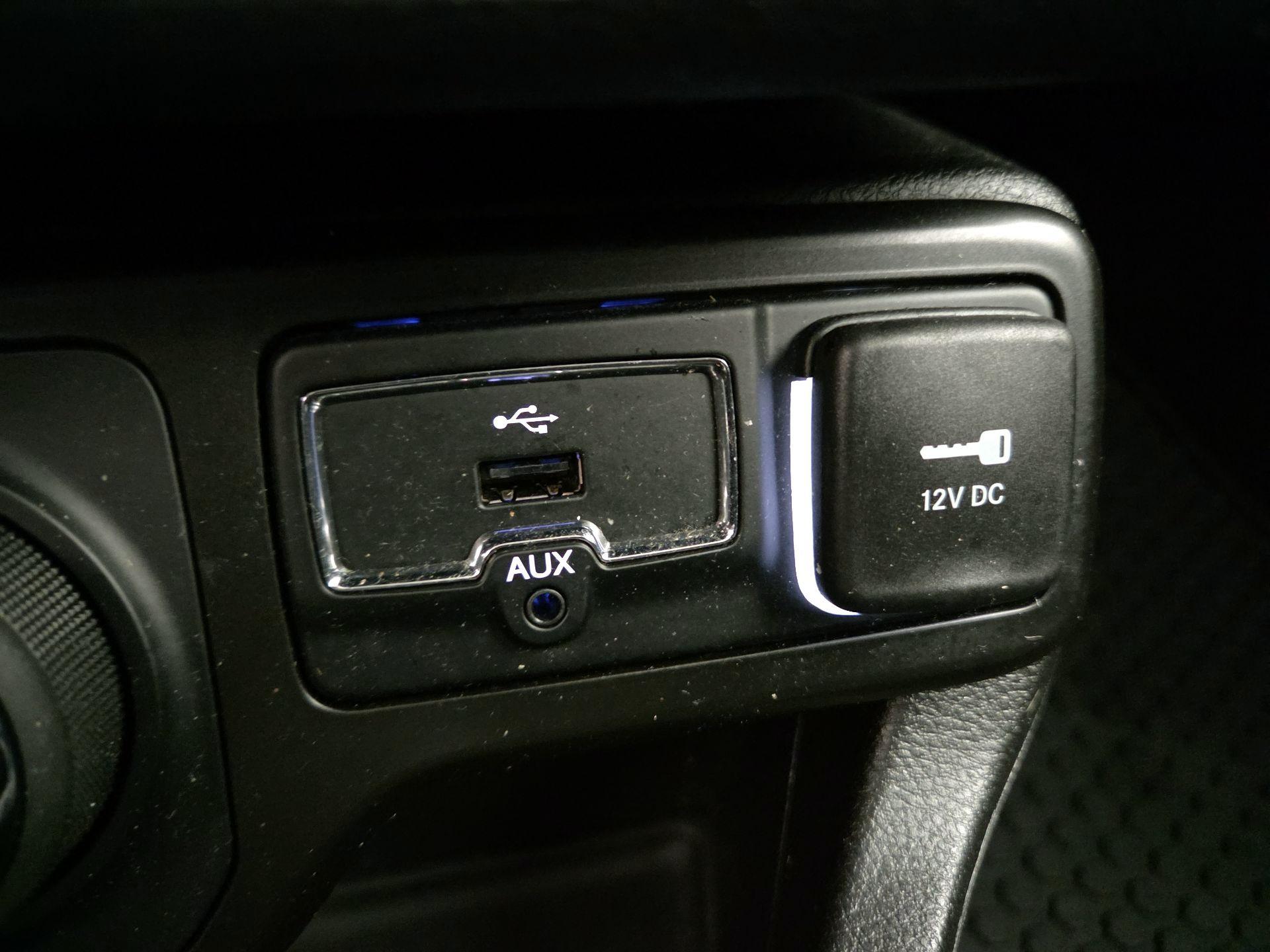 Thumbnail: 2022 Jeep Renegade - 19