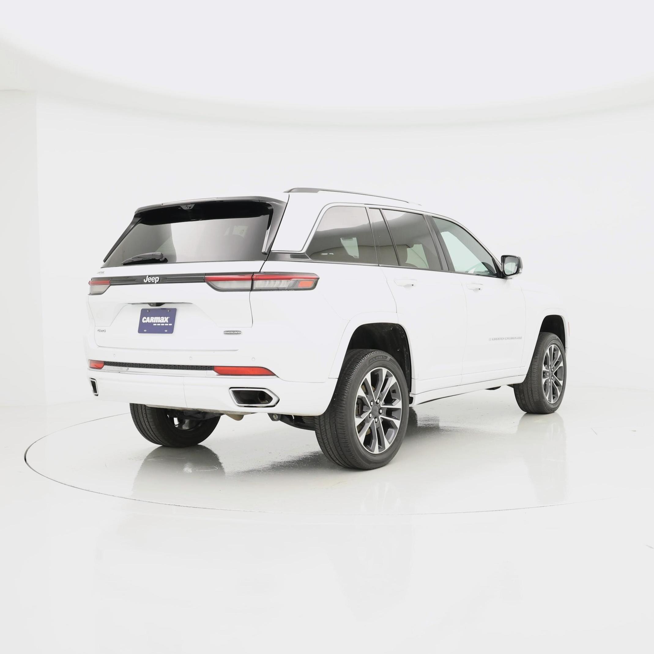 Thumbnail: 2022 Jeep Grand Cherokee - 8