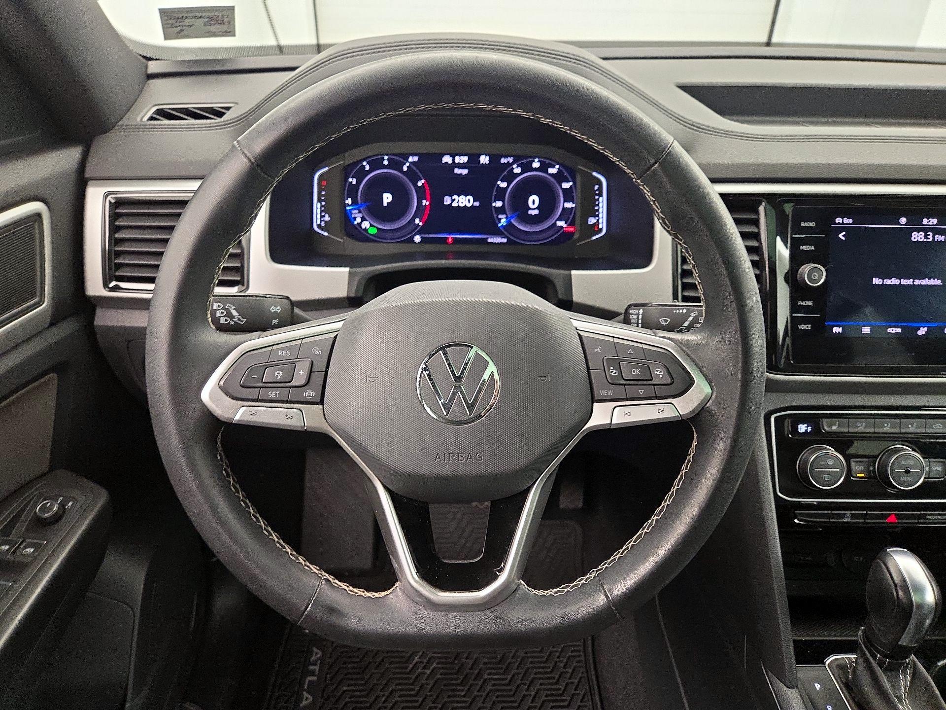 Thumbnail: 2022 Volkswagen Atlas - 10