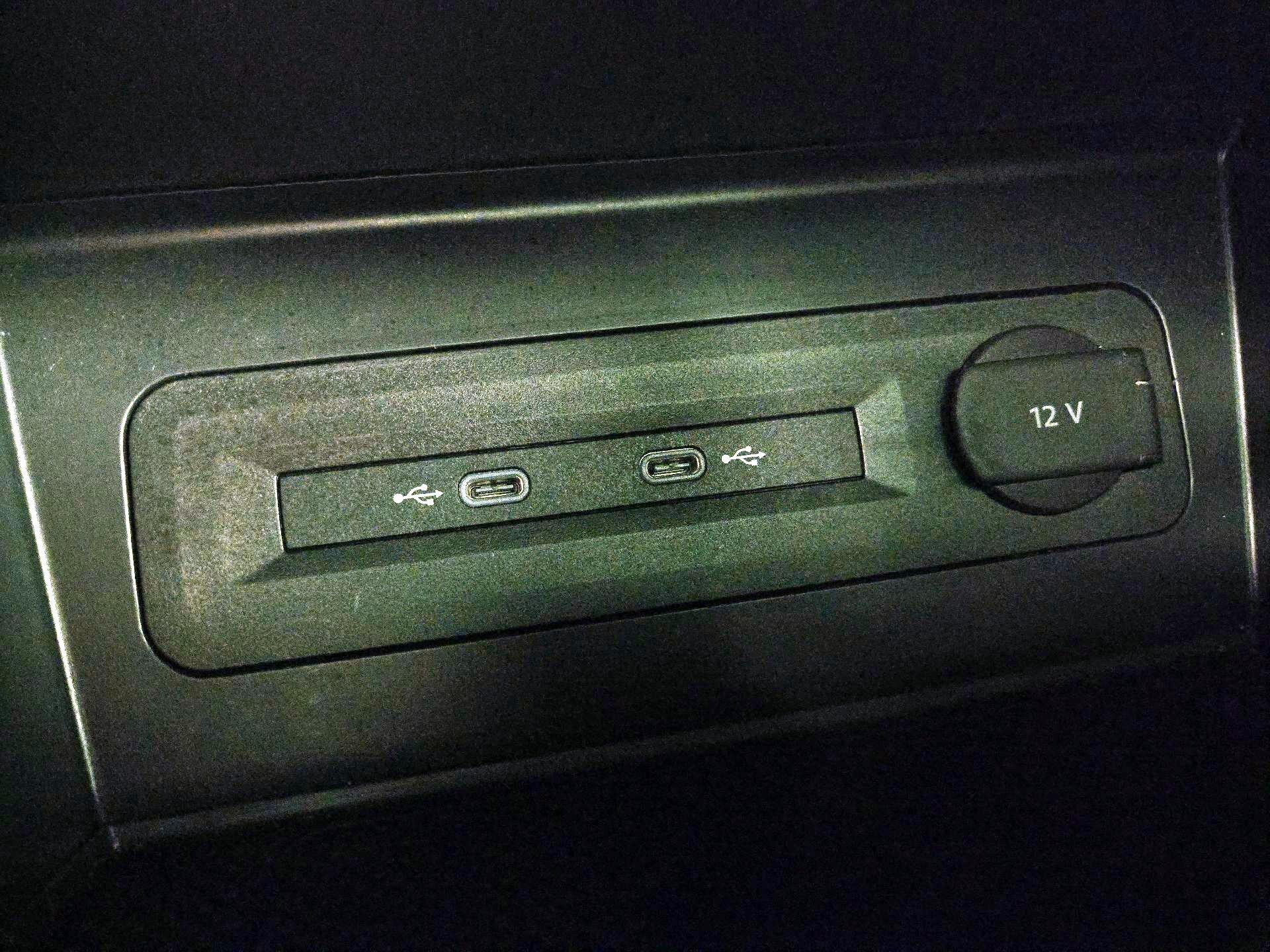 Thumbnail: 2022 Volkswagen Atlas - 18