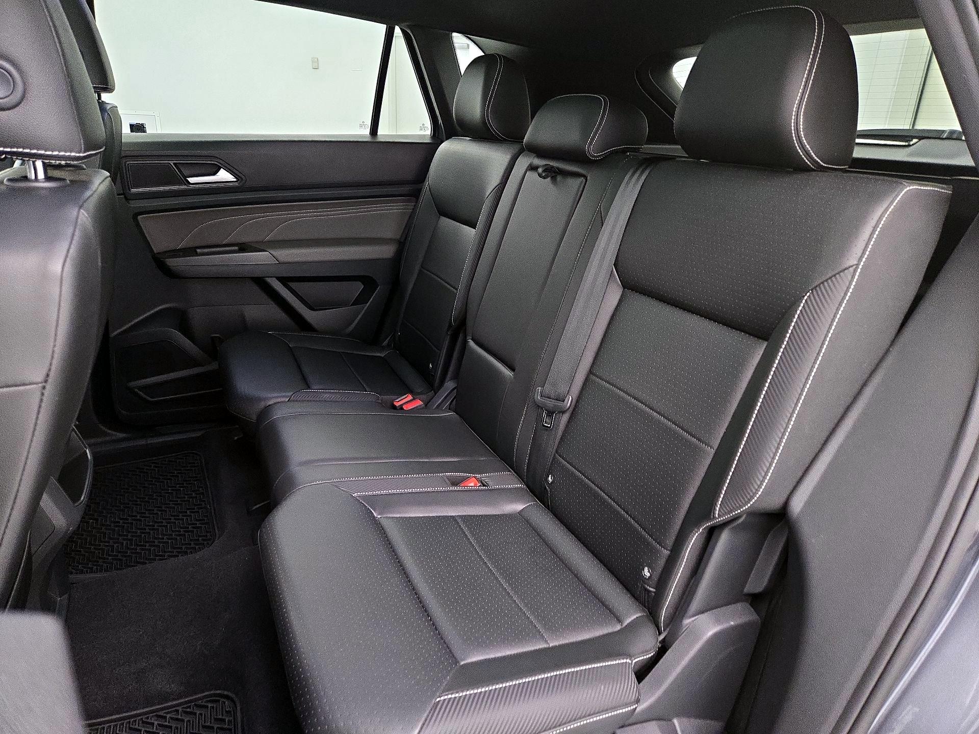 Thumbnail: 2022 Volkswagen Atlas - 20